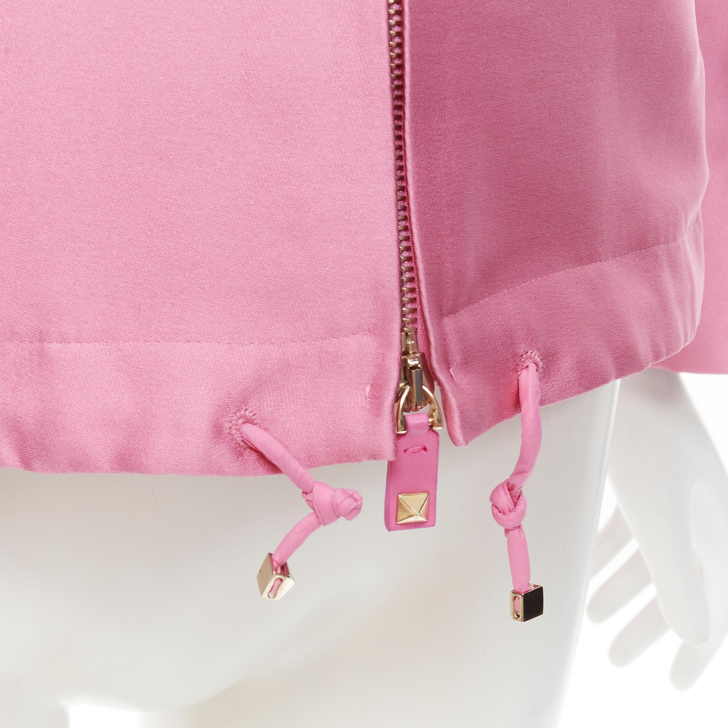 VALENTINO Sub Zero Couture - Blouson bombardier à ourlet évasé en polyester rose IT36 XS en vente 3