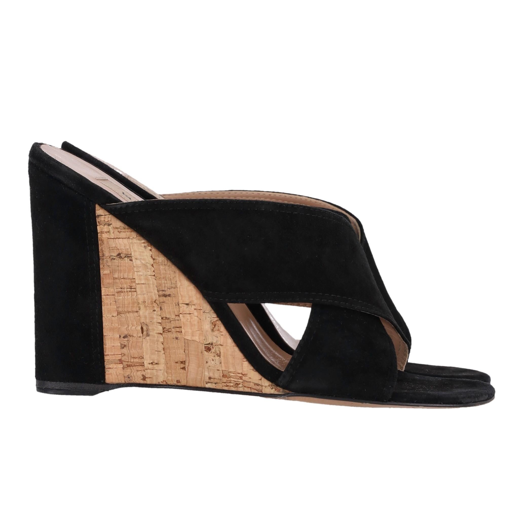 Valentino - Sandales à talons compensés en daim Bon état - En vente à London, GB
