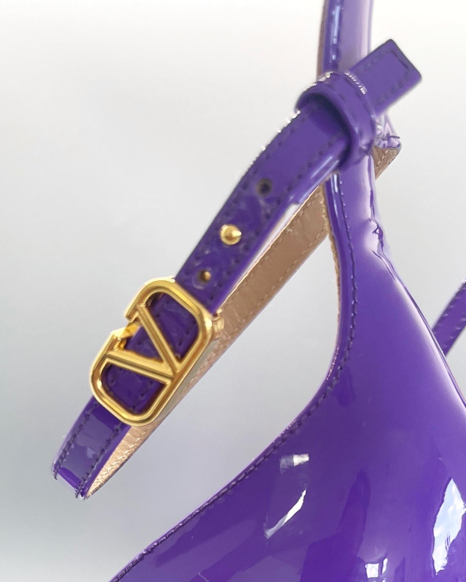 Women's or Men's Valentino Tan-Go Spring 2022 Size 36.5 6.5 Purple Patent Leather Platform Heels For Sale