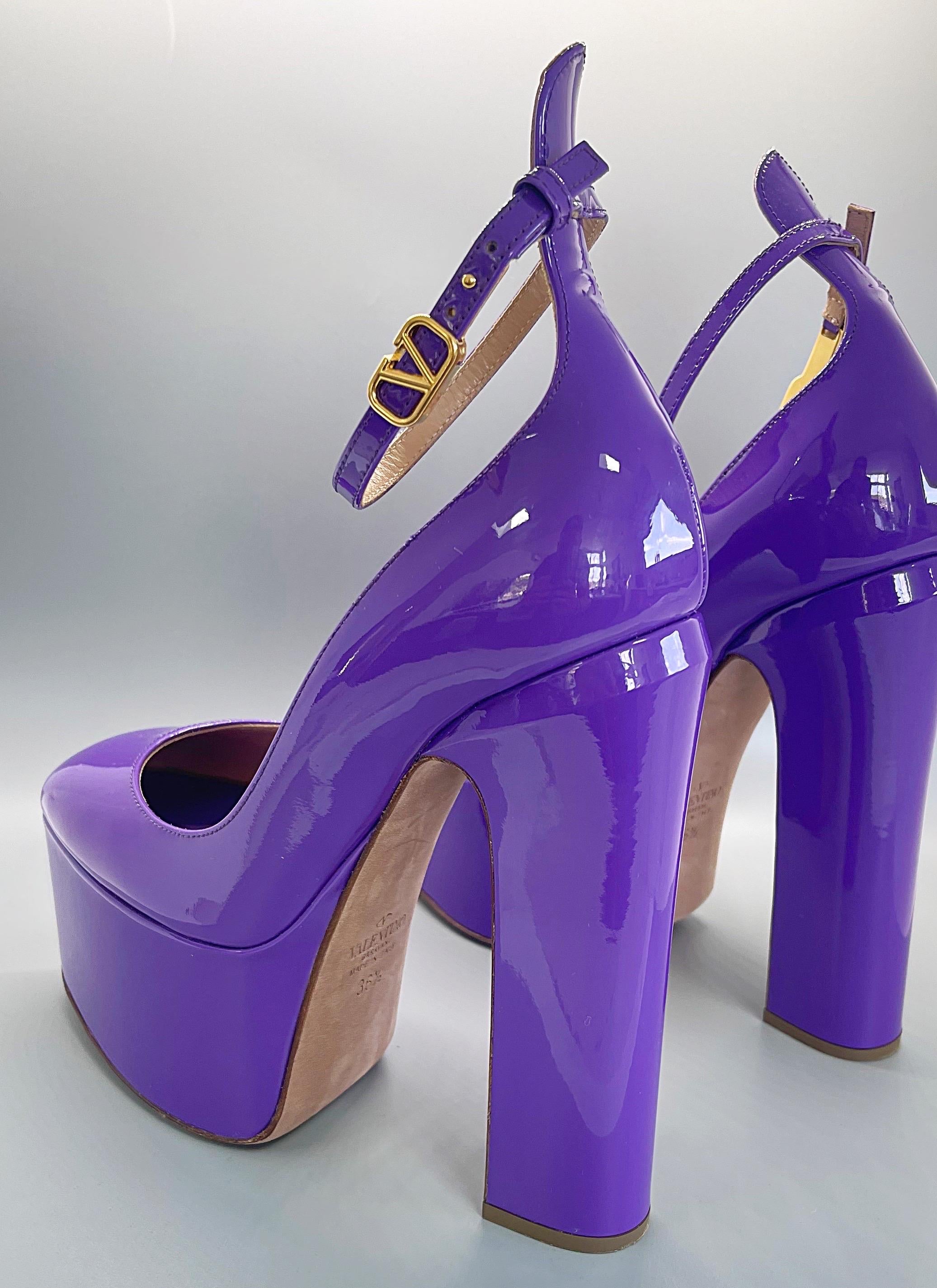 Valentino Tan-Go Spring 2022 Size 36.5 6.5 Purple Patent Leather Platform Heels For Sale 1