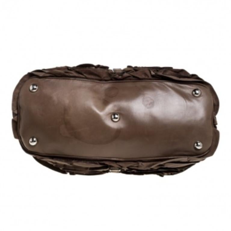 Valentino Taupe Leather Allure Ruffled Frame Bag For Sale 6