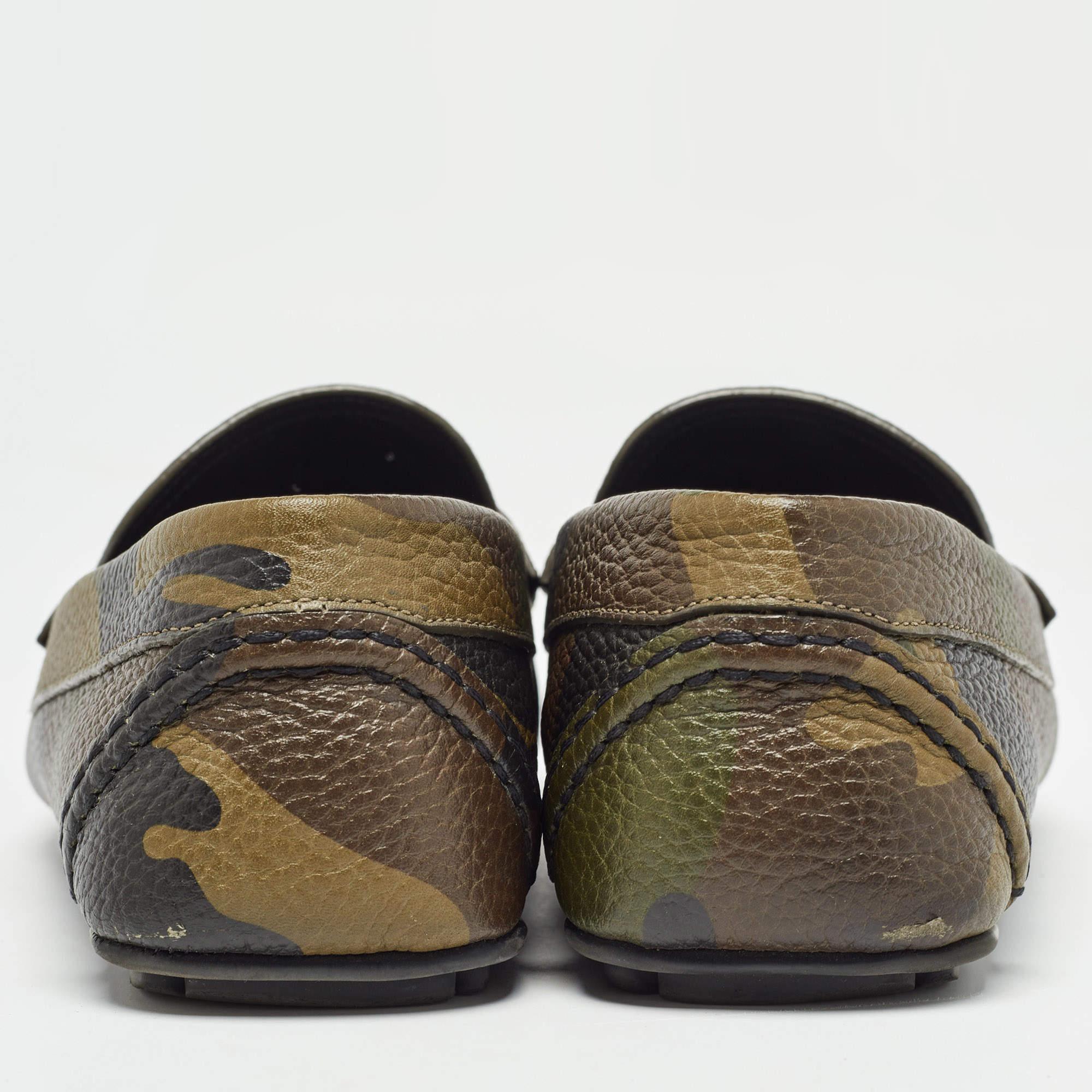Men's Valentino Tricolor Camouflage Print Leather VLTN Loafers Size 41 For Sale
