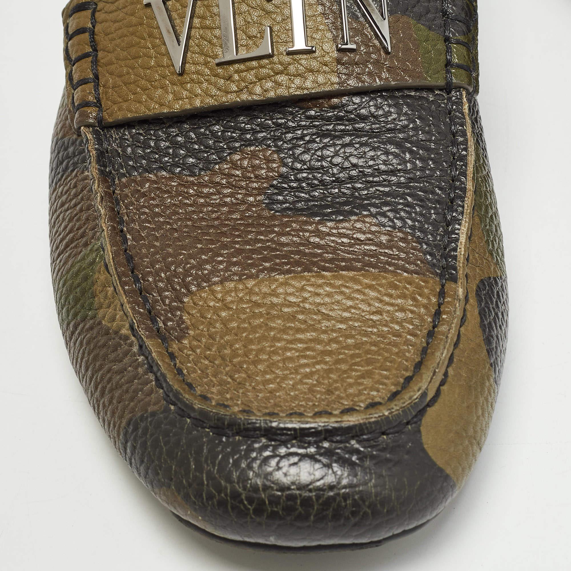 Valentino Tricolor Camouflage Print Leather VLTN Loafers Size 41 For Sale 3