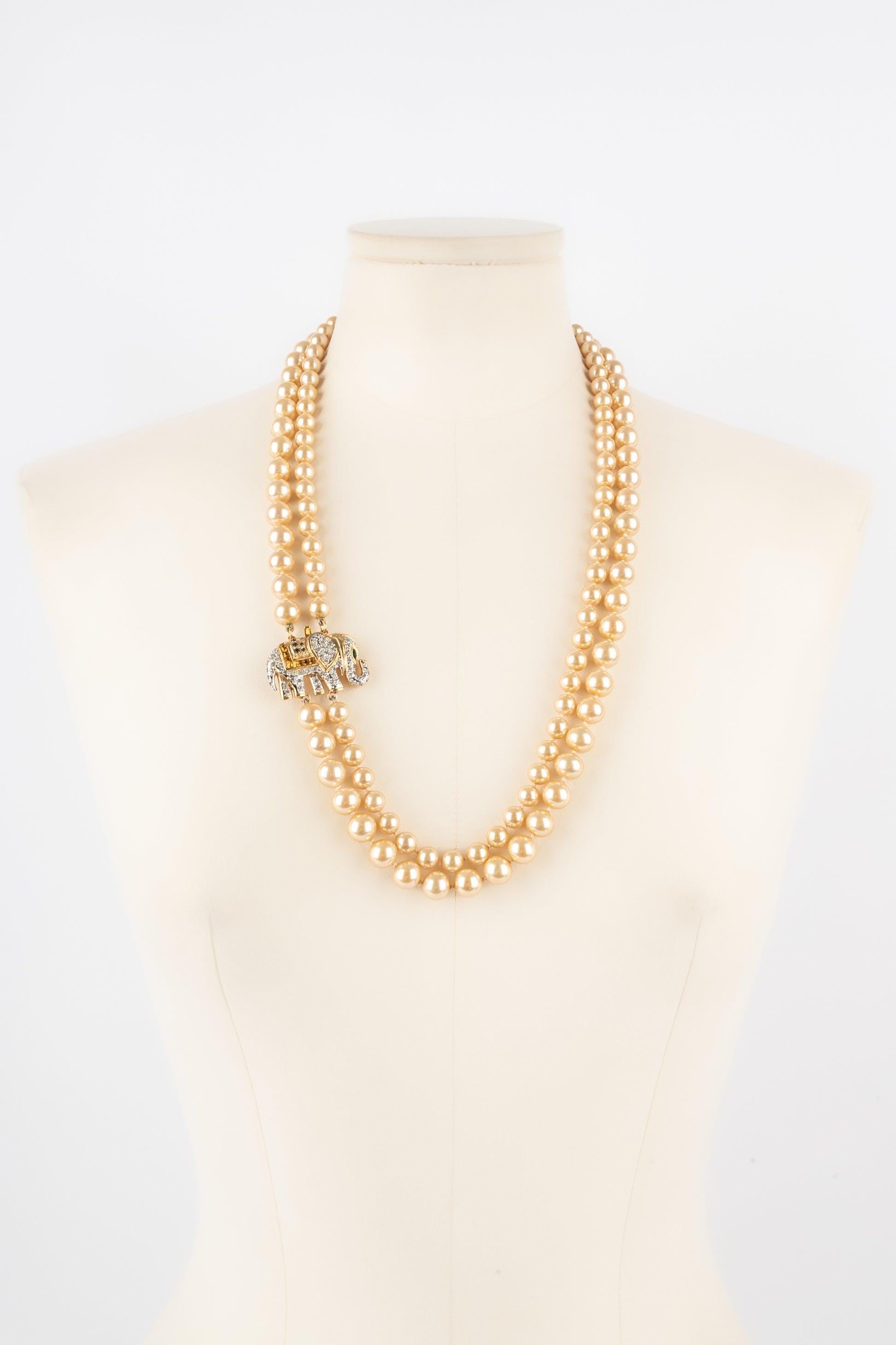 Valentino Two-Row Costume Pearl Necklace, 1980s In Excellent Condition For Sale In SAINT-OUEN-SUR-SEINE, FR