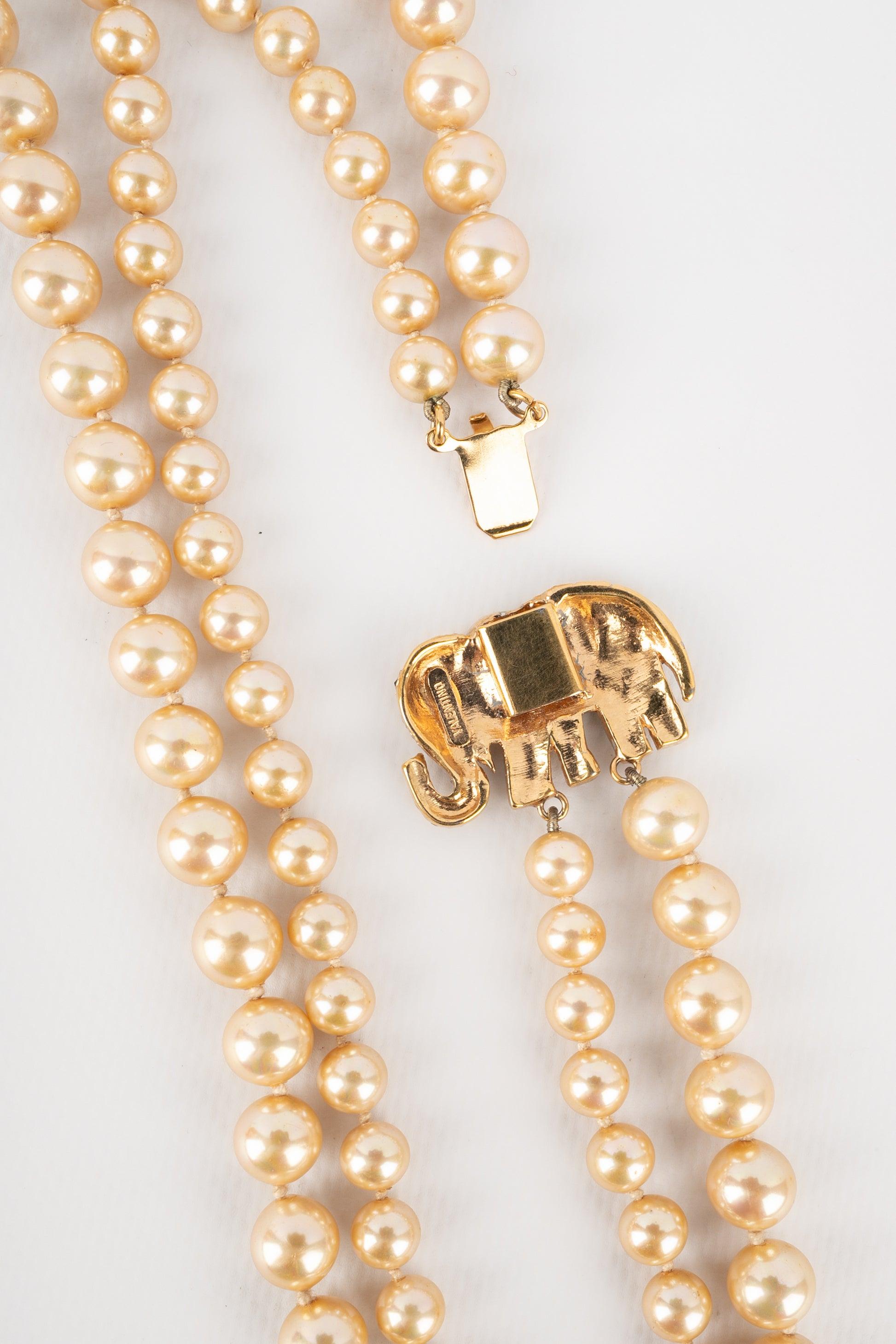 Valentino Two-Row Costume Pearl Necklace, 1980s For Sale 2