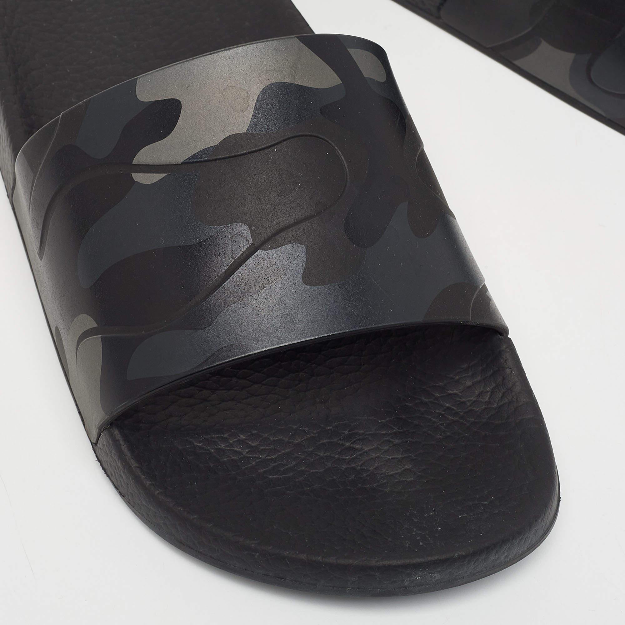 Valentino Two Tone Camouflage Print Rubber Slides Size 42 2
