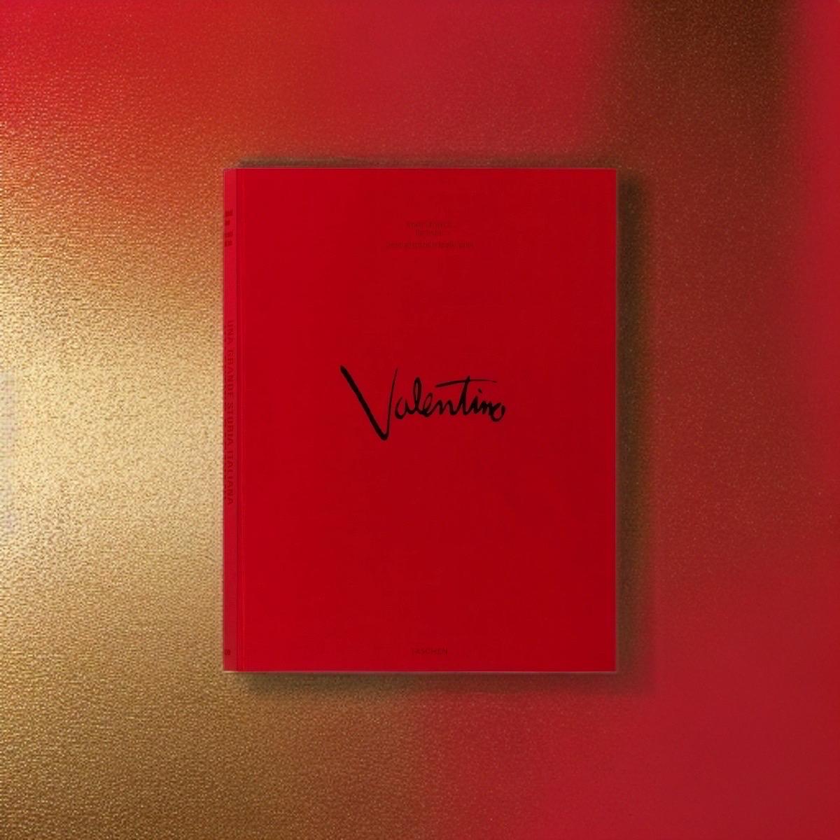 Valentino „Una Grande Storia Italiana“ Taschen nummeriert Ausverkauft Ltd. Ausgabe  im Angebot 5