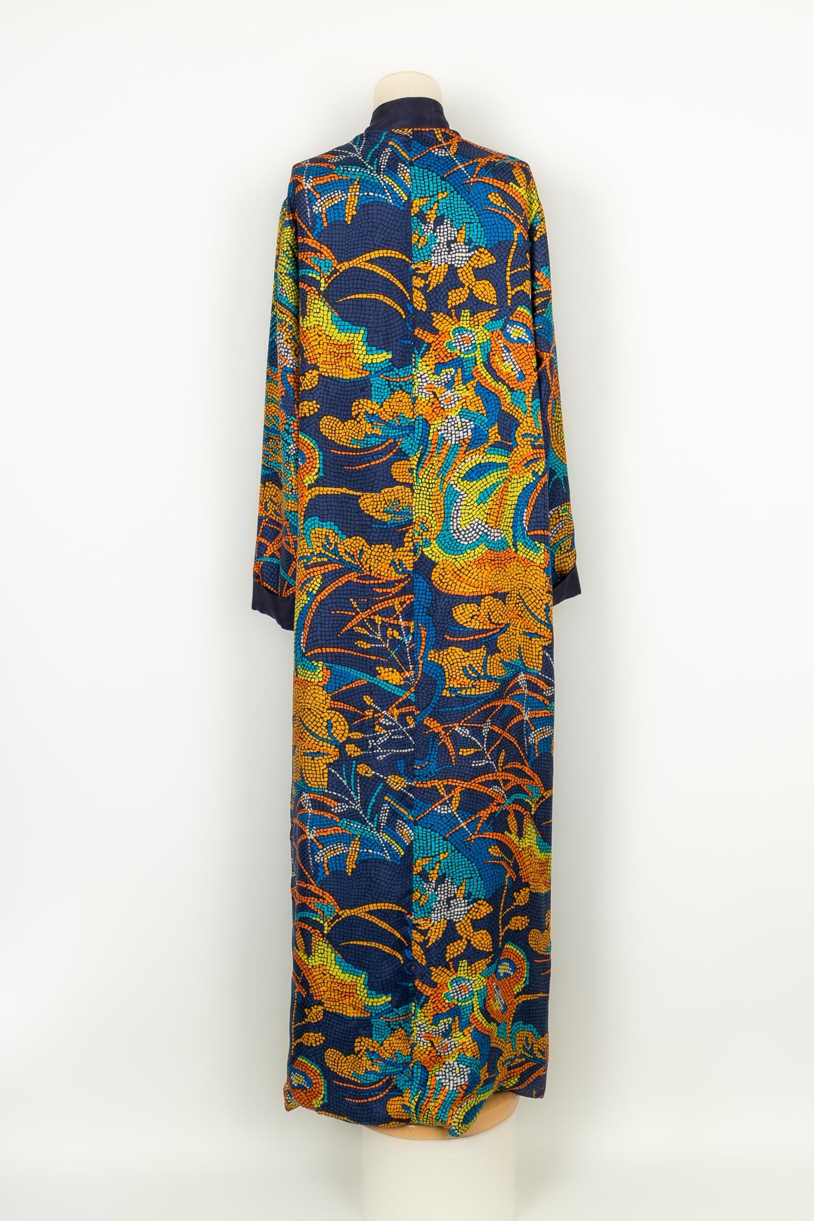 Black Valentino Uomo Long Kimono in silk printed with mosaic For Sale