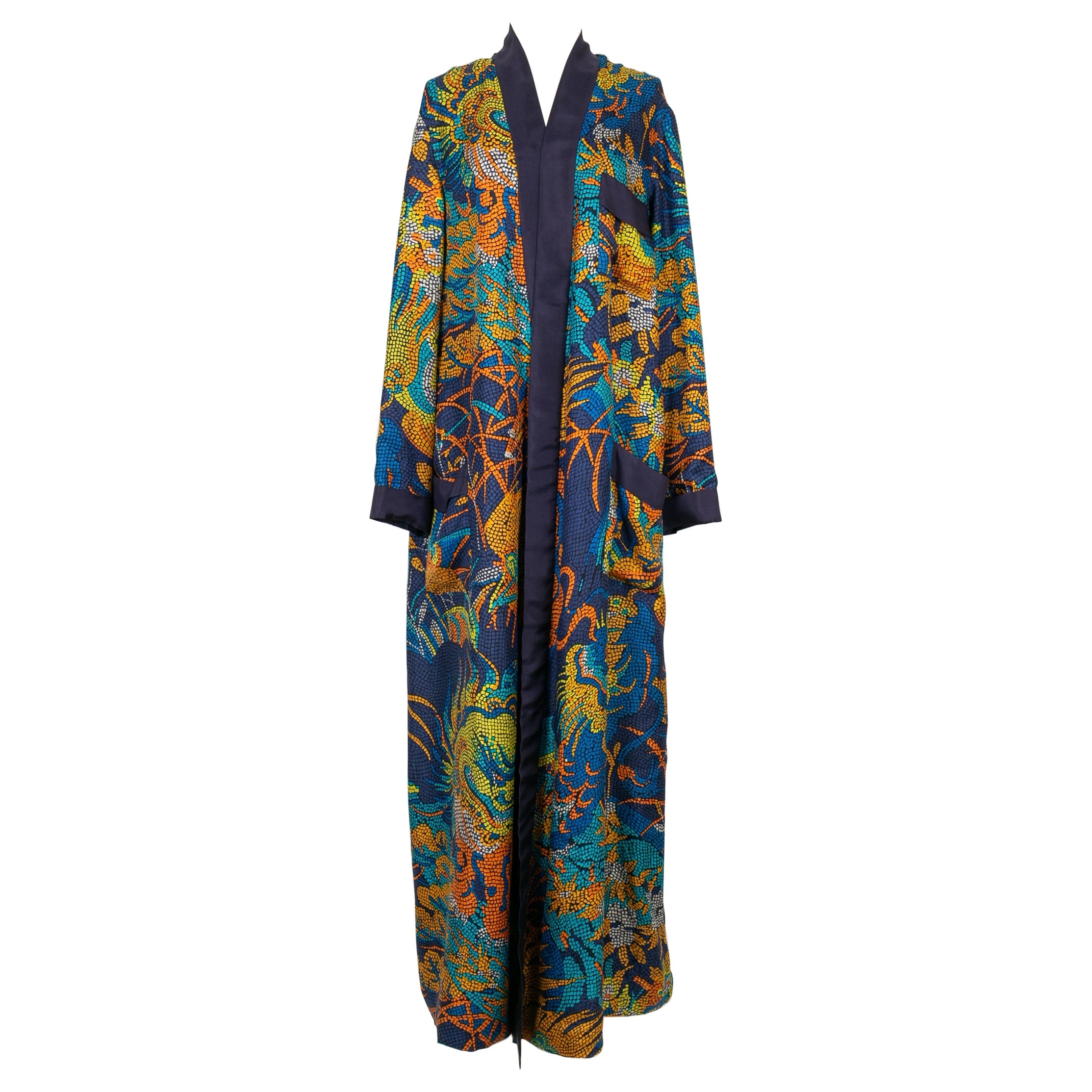 Kimono largo Valentino Uomo de seda estampada con mosaico