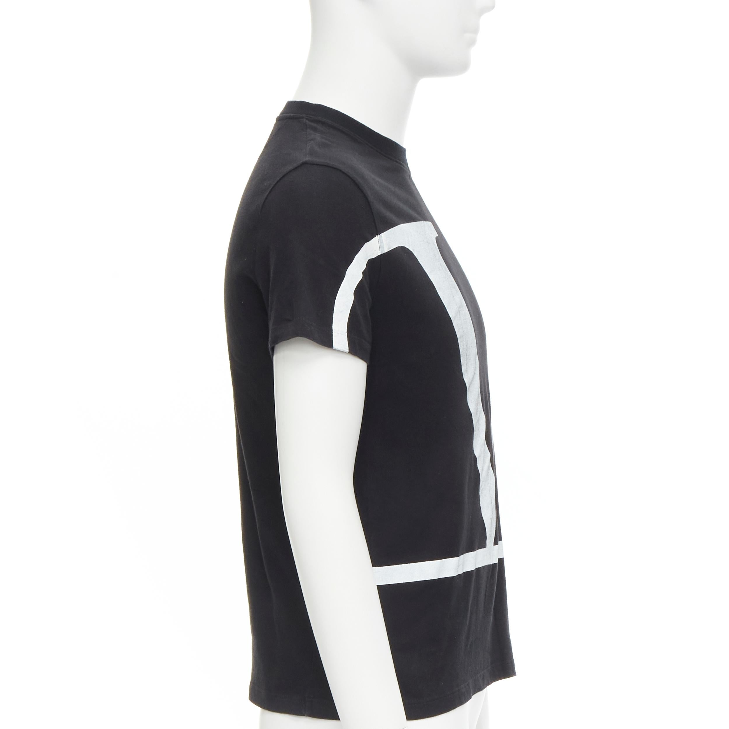 Men's VALENTINO V Logo graphic print black white short sleeve tshirt  S