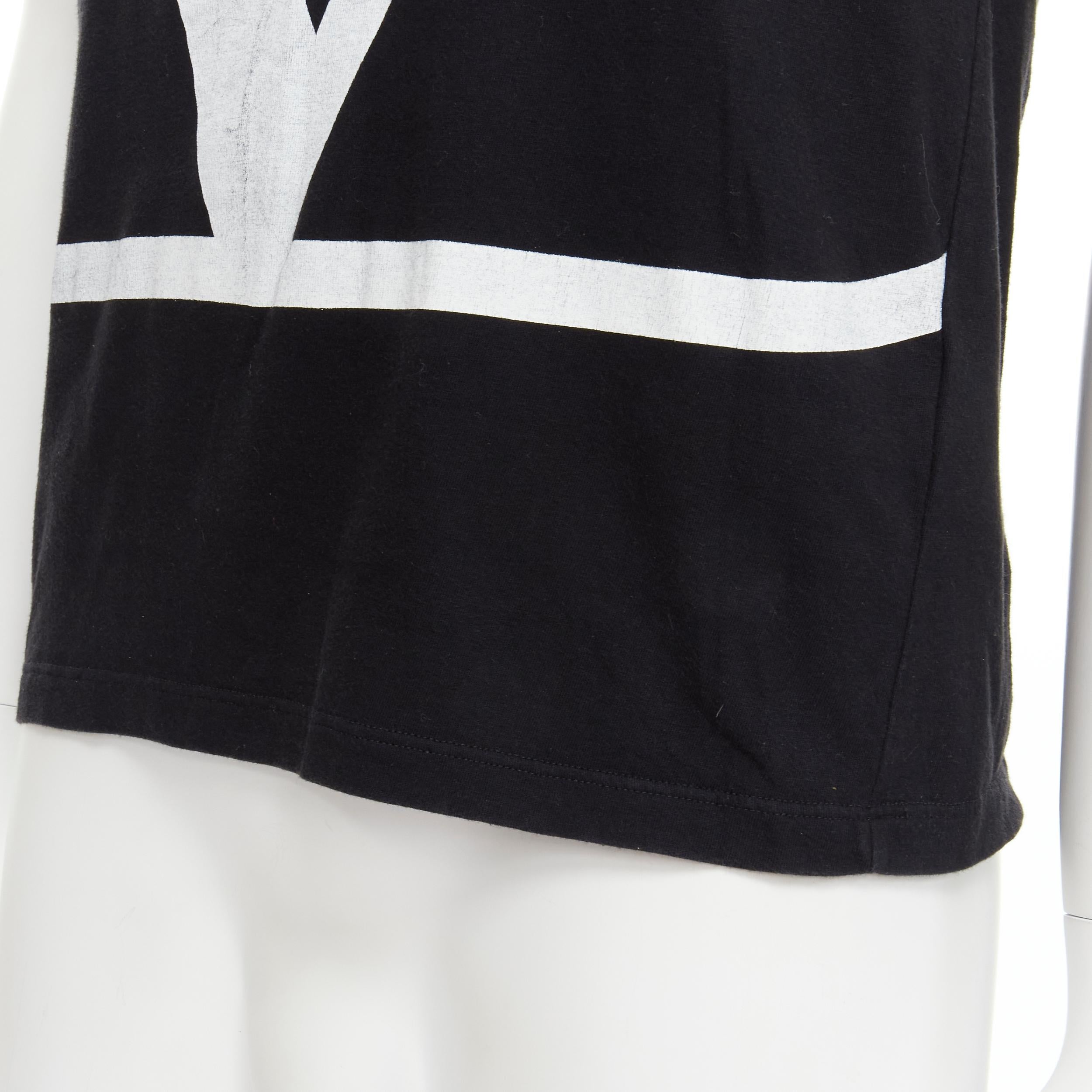 VALENTINO V Logo graphic print black white short sleeve tshirt  S 3