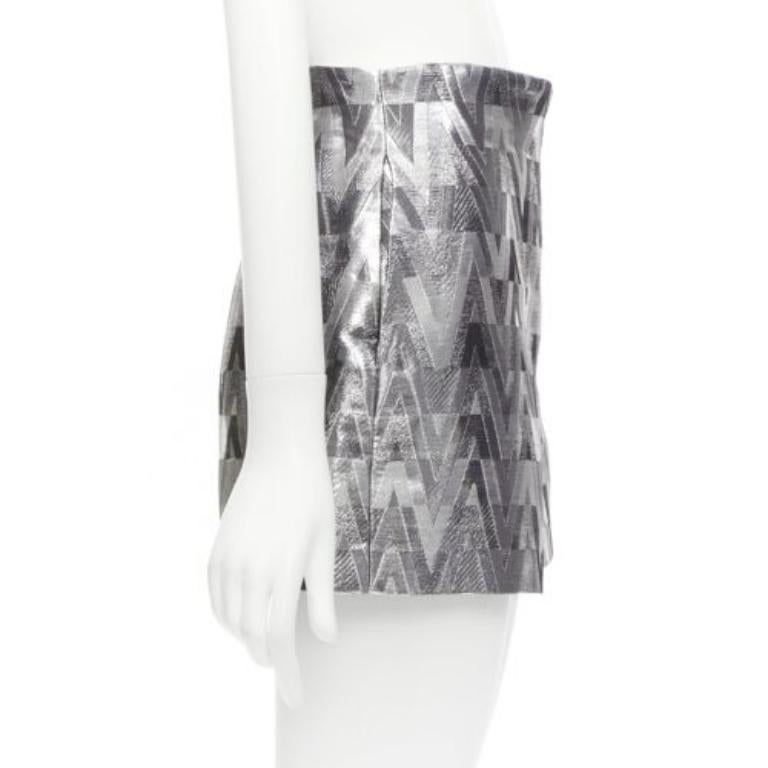 Women's VALENTINO V Optical metallic silver graphic jacquard highwa stied shorts IT38 XS For Sale