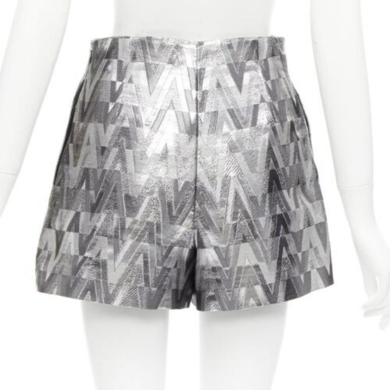 VALENTINO V Optical metallic silver graphic jacquard highwa stied shorts IT38 XS For Sale 1