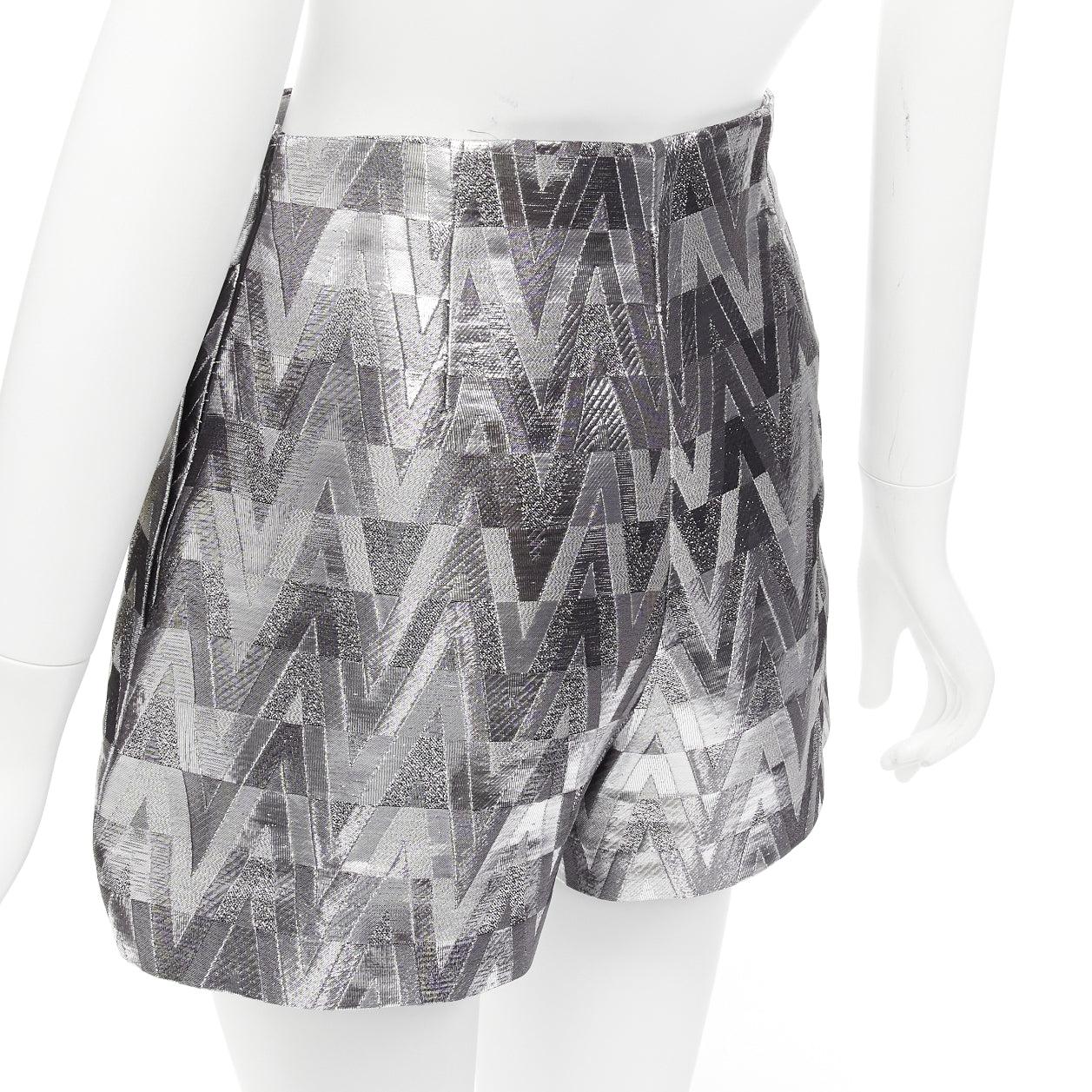 VALENTINO V Optical metallic silver graphic jacquard highwa stied shorts IT38 XS For Sale 4