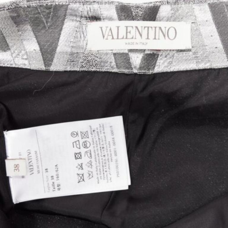 VALENTINO V Optical metallic silver graphic jacquard highwa stied shorts IT38 XS For Sale 4
