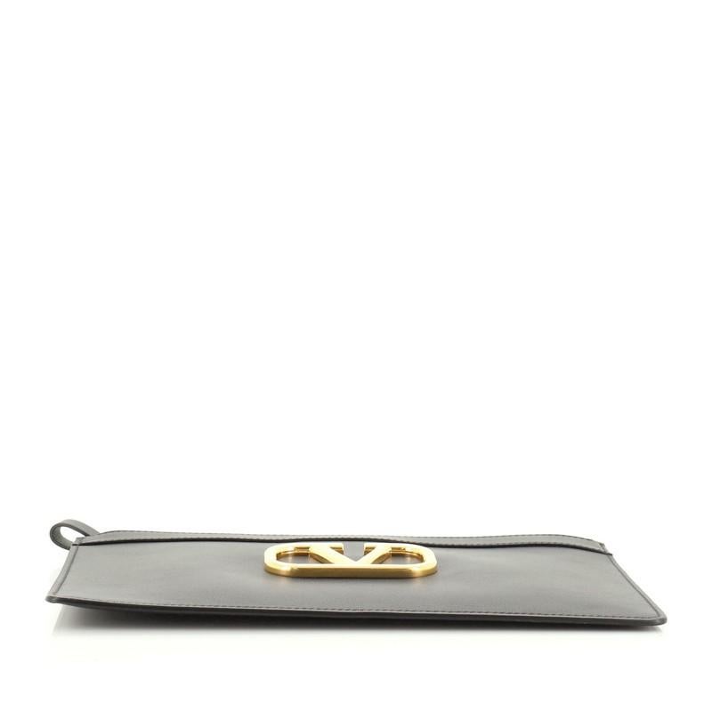  Valentino  V-Ring Clutch Leather In Good Condition In NY, NY