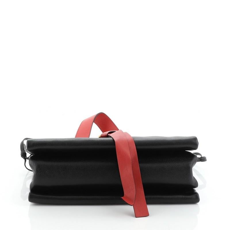 Valentino V-Ring Shoulder Bag Leather Medium In Good Condition In NY, NY