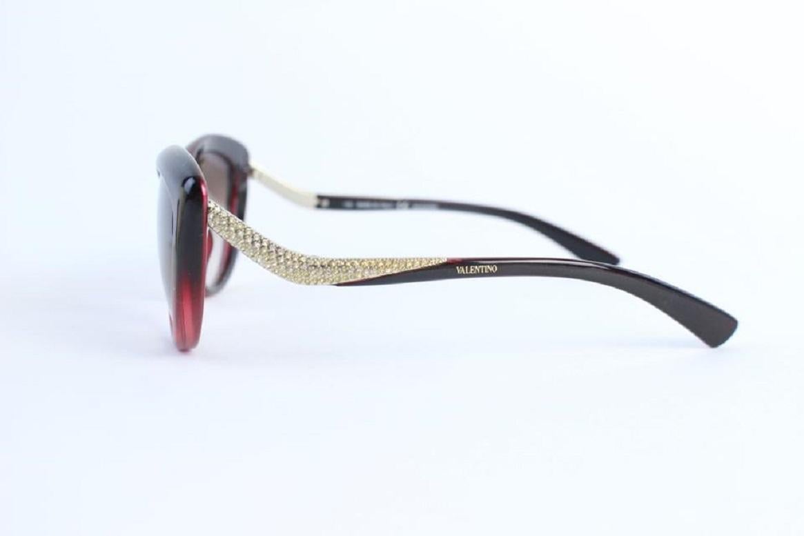 Valentino V632SR Crystal Gradient Sunglasses 13m11 In Good Condition For Sale In Dix hills, NY