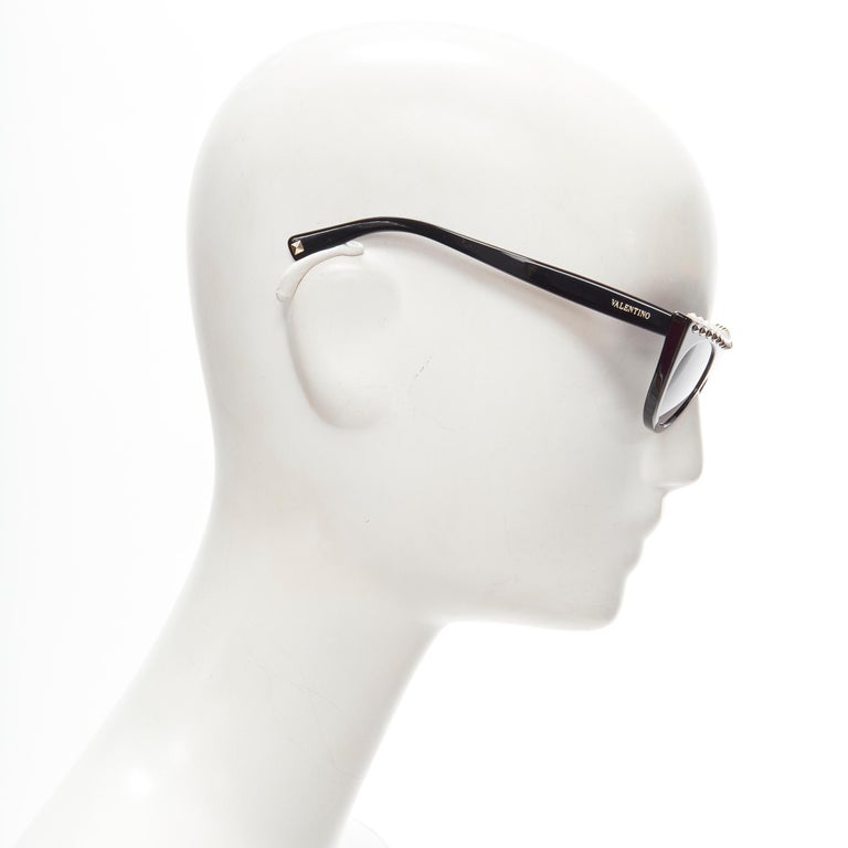 VALENTINO VA4018 Rockstud black gold studded cateye  display picture 1