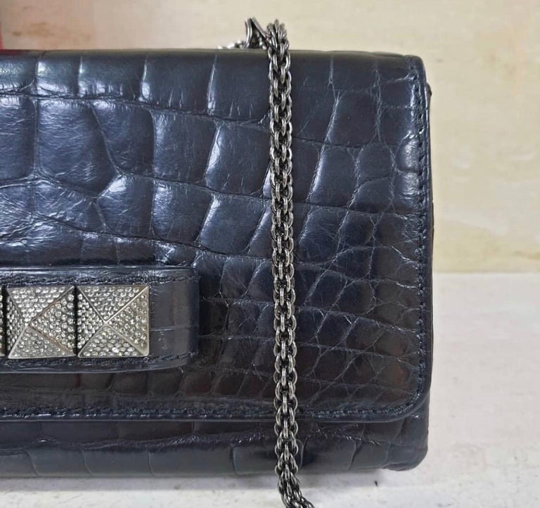 Valentino Vavavoom Black Alligator Limited Edition Clutch Bag For Sale at  1stDibs | valentino alligator bag