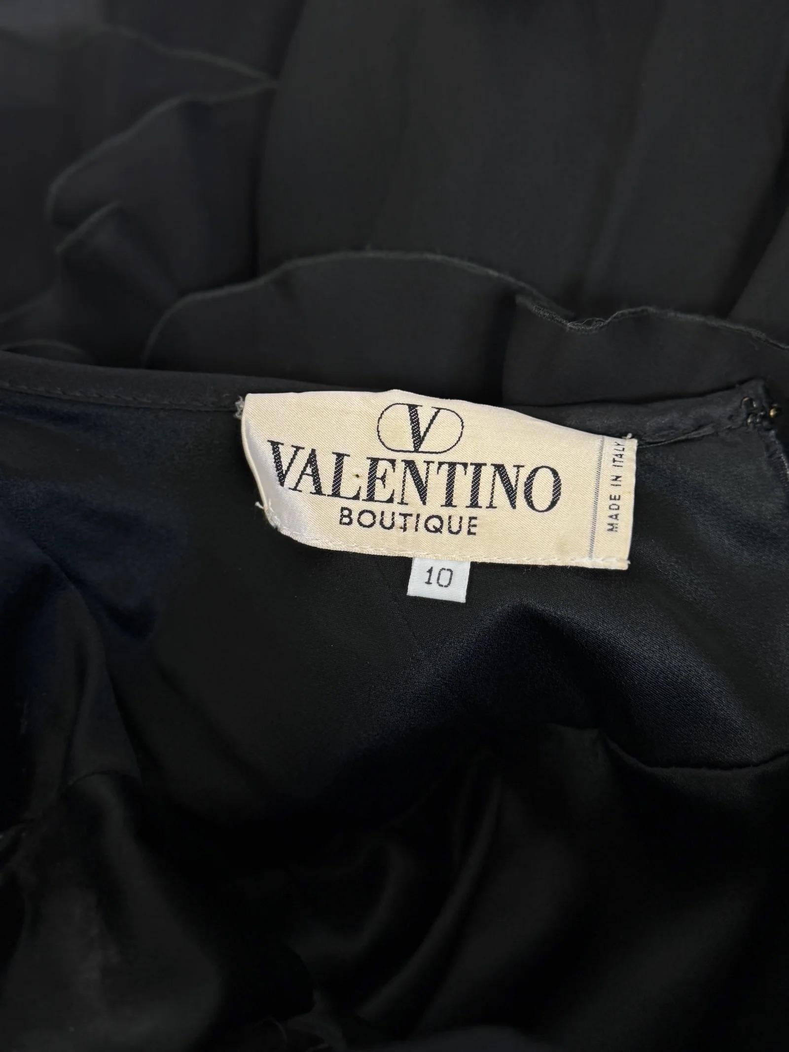 Vestido de noche de terciopelo y seda Valentino, FW 1995 en venta 3