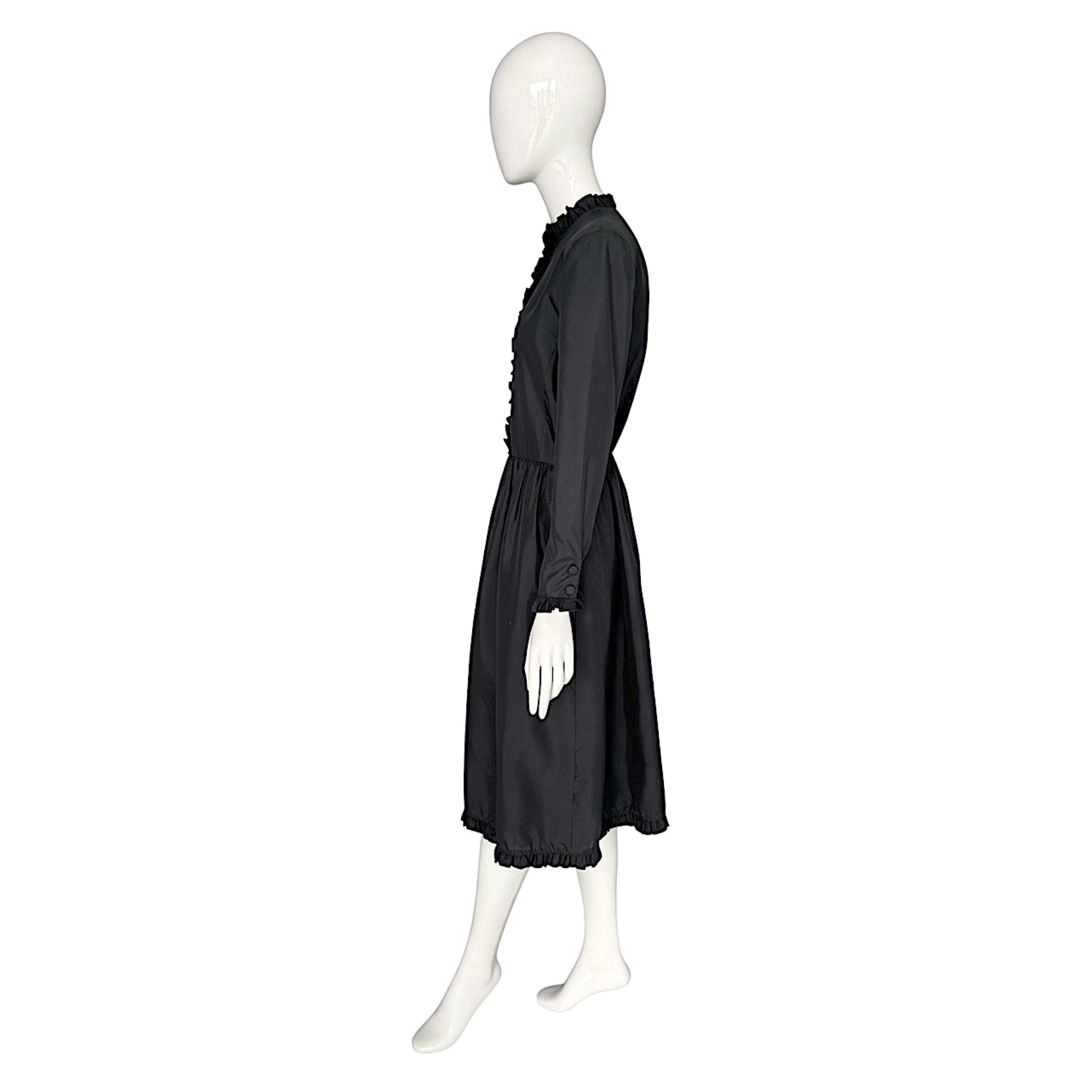 Valentino Vintage 1980s 100% Silk Black Dress With Ruffled Details Damen im Angebot