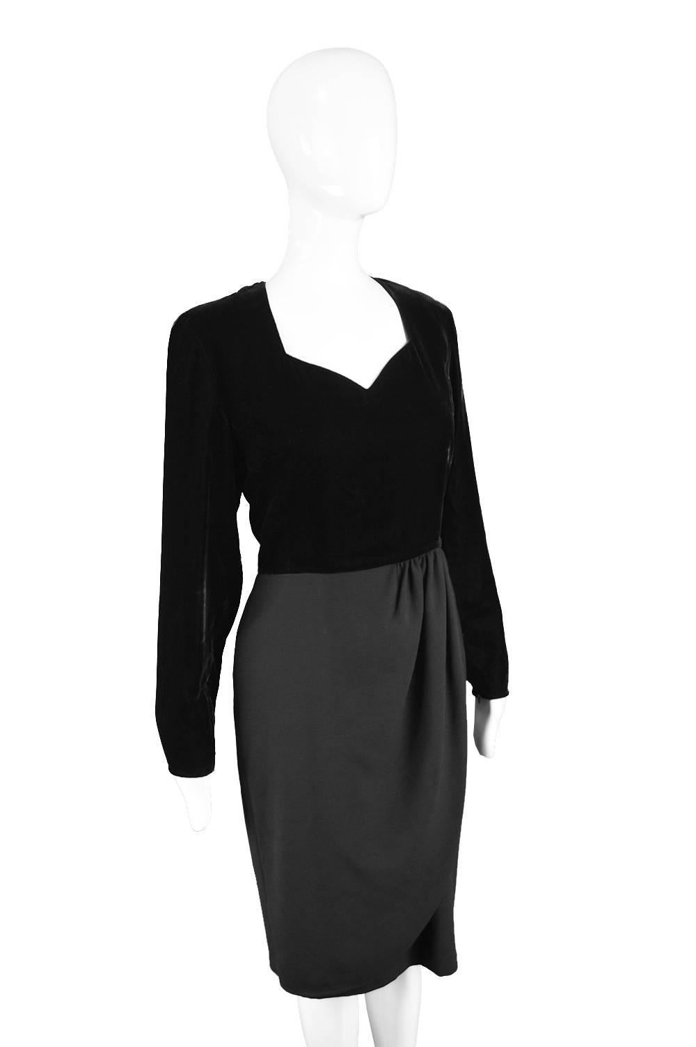 Valentino Vintage 1980's Black Velvet & Wool Long Sleeve Evening Party Dress For Sale 2