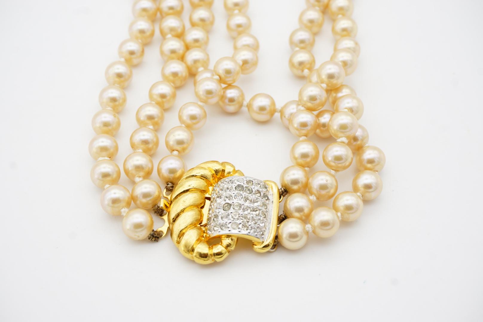Valentino Vintage 1980s Golden Pearl Trio Strands Crystal Pendant Long Necklace en vente 9