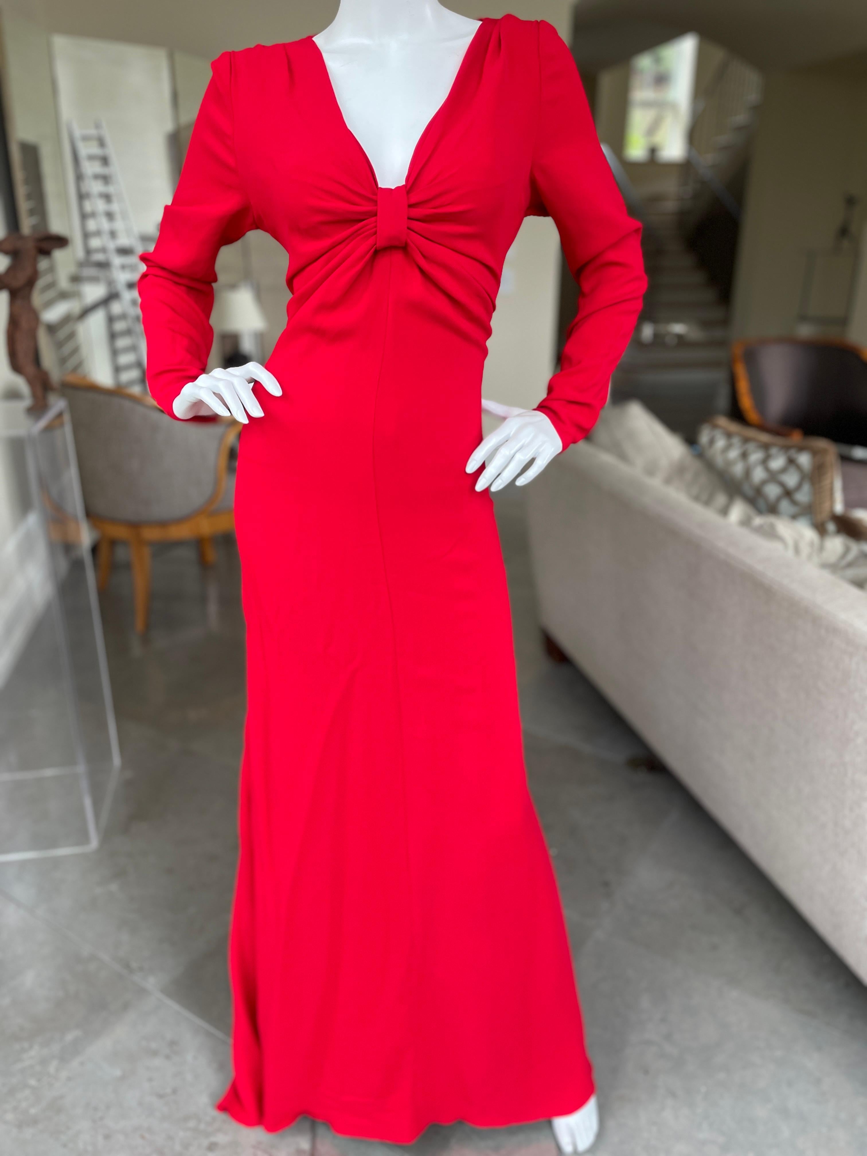 Valentino Vintage 1980's Plunging Red Crepe Evening Dress in Generous Size 12 For Sale 2