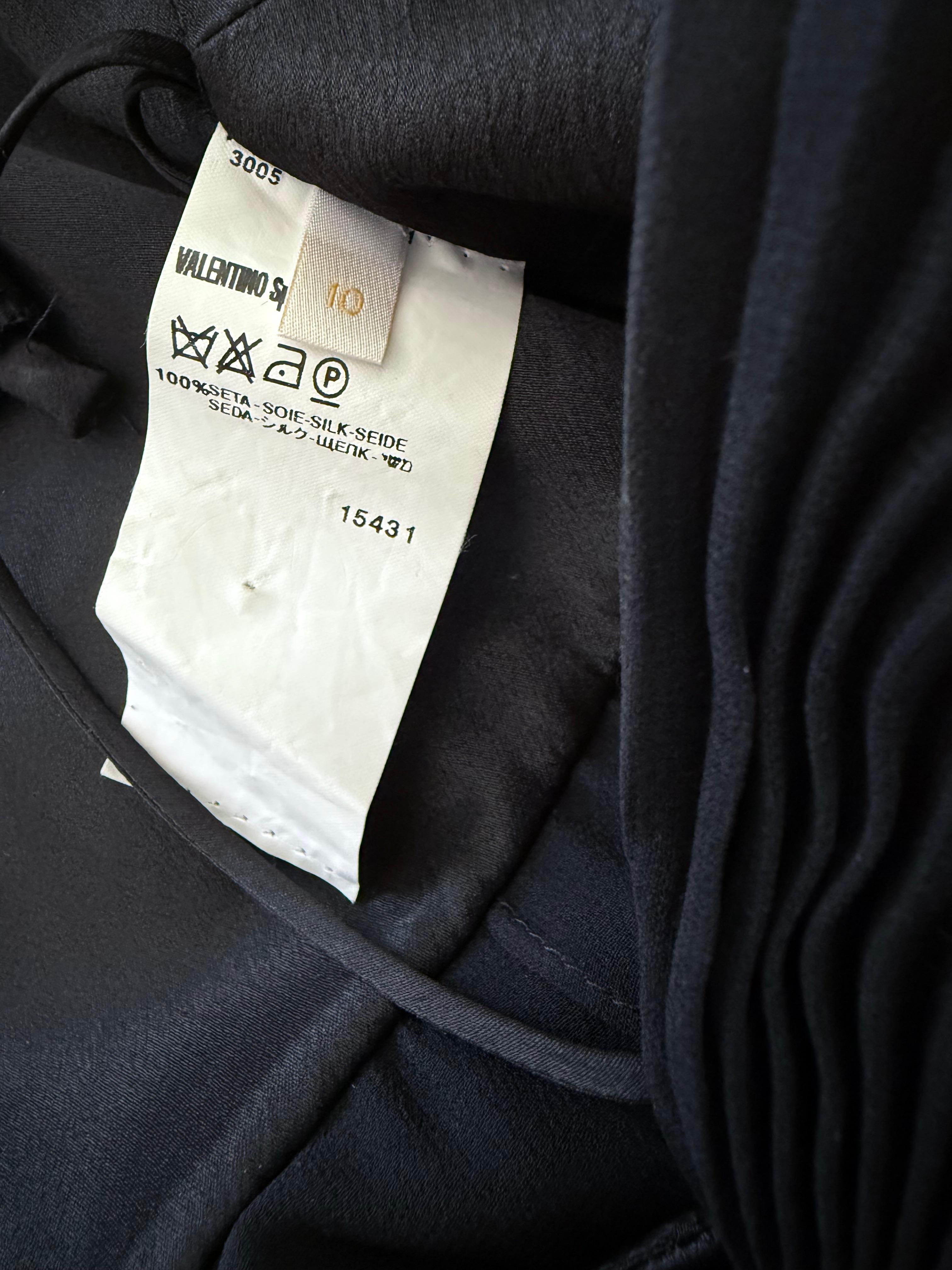 VALENTINO Vintage 2000s Pleated Silk Chiffon Evening Dress w/ Twist Front Bodice For Sale 4