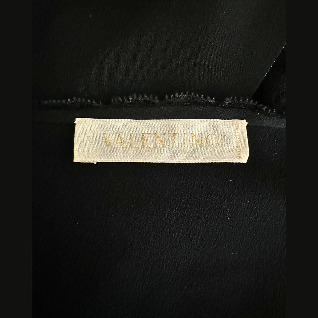 Valentino Vintage Black Lace Evening Gown Size 4 For Sale 1