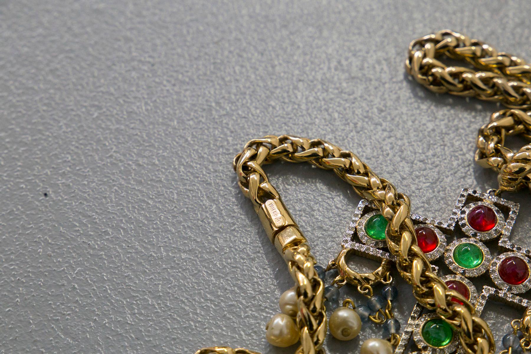 Valentino vintage chain necklace with stones 5