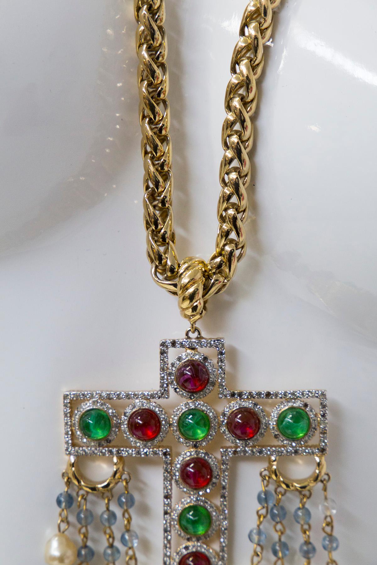 Modern Valentino vintage chain necklace with stones