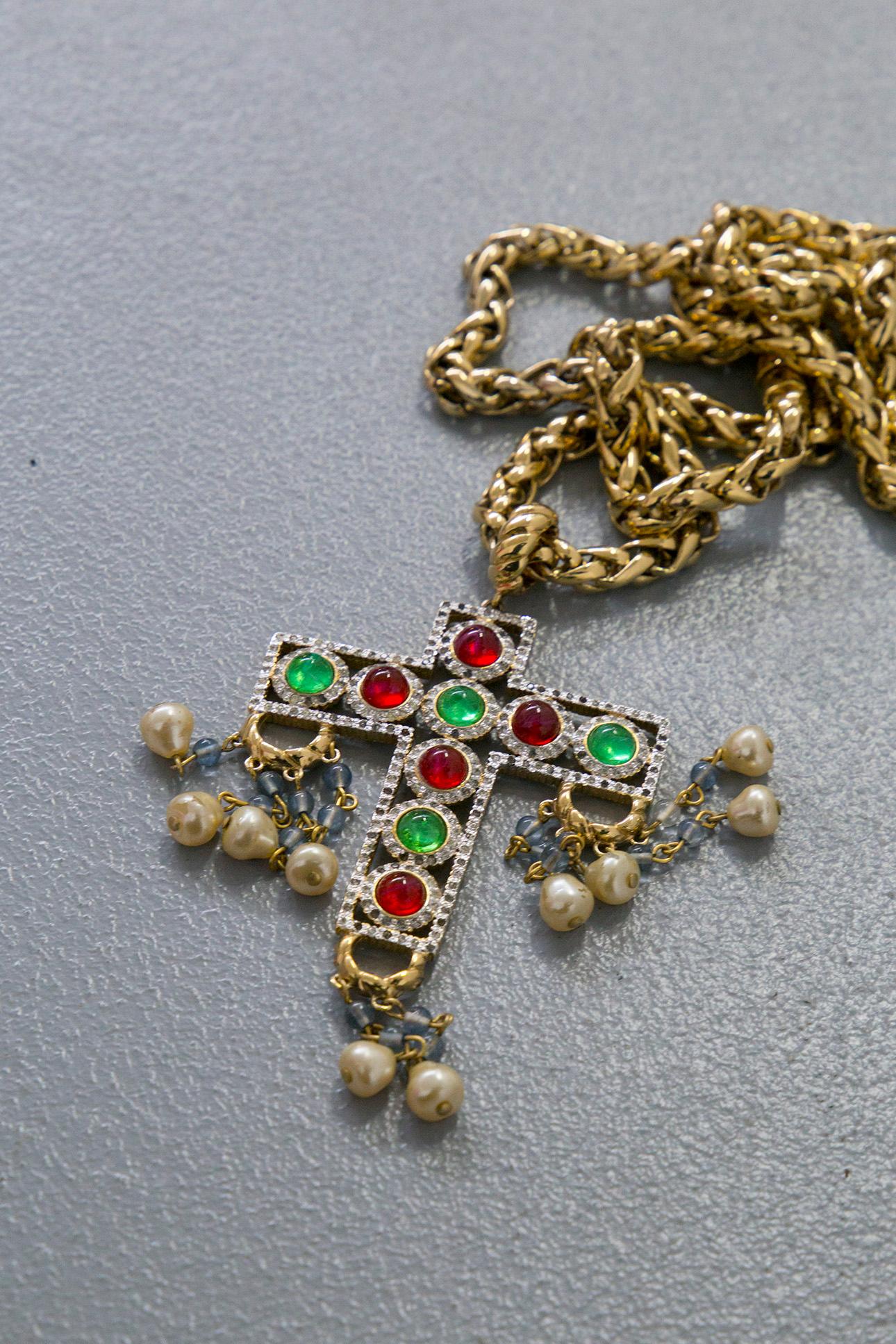 Valentino vintage chain necklace with stones In Good Condition In Milano, IT