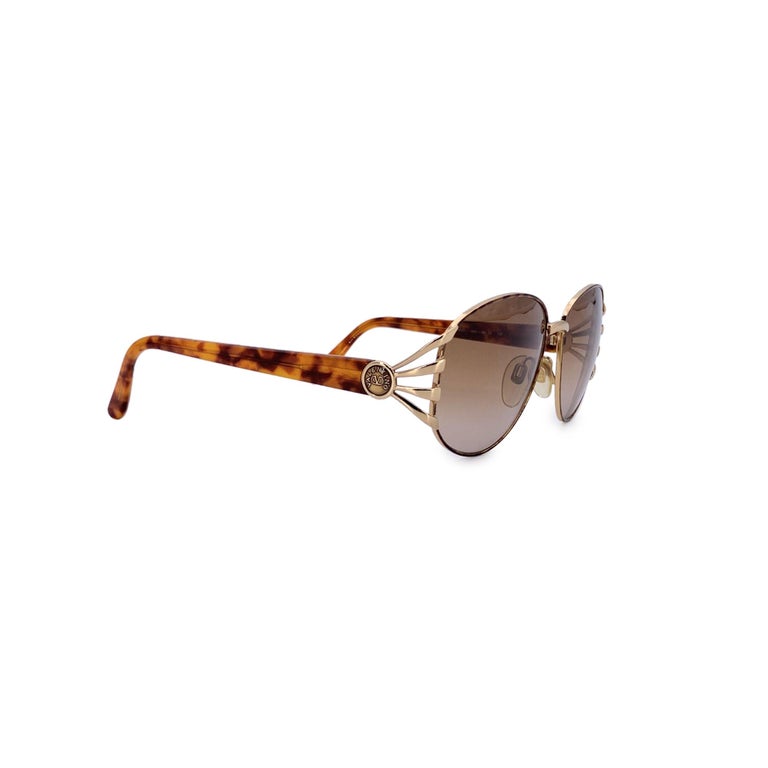Valentino Vintage Gold Metal Oval Sunglasses Mod. V431 58/15  display picture 3