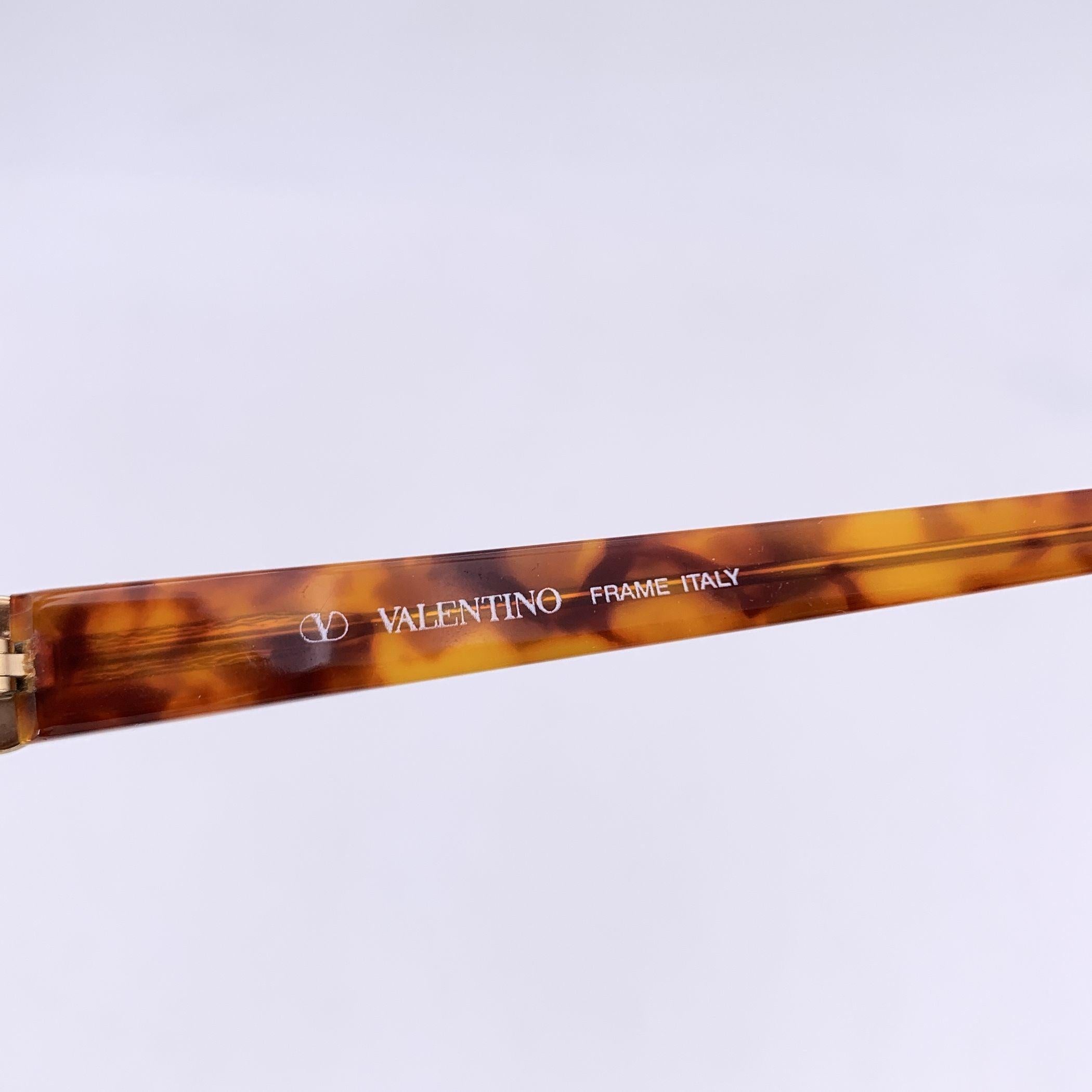 Valentino Vintage Gold Metall Oval Sonnenbrille Mod. V431 58/15 130mm (Braun) im Angebot