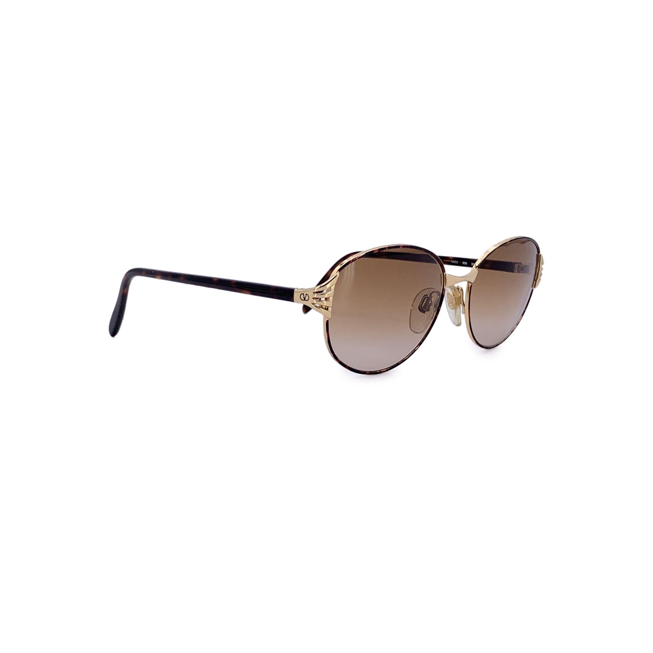 Valentino Vintage Gold Metall Oval Sonnenbrille Mod. V433 55/16 135mm Damen im Angebot