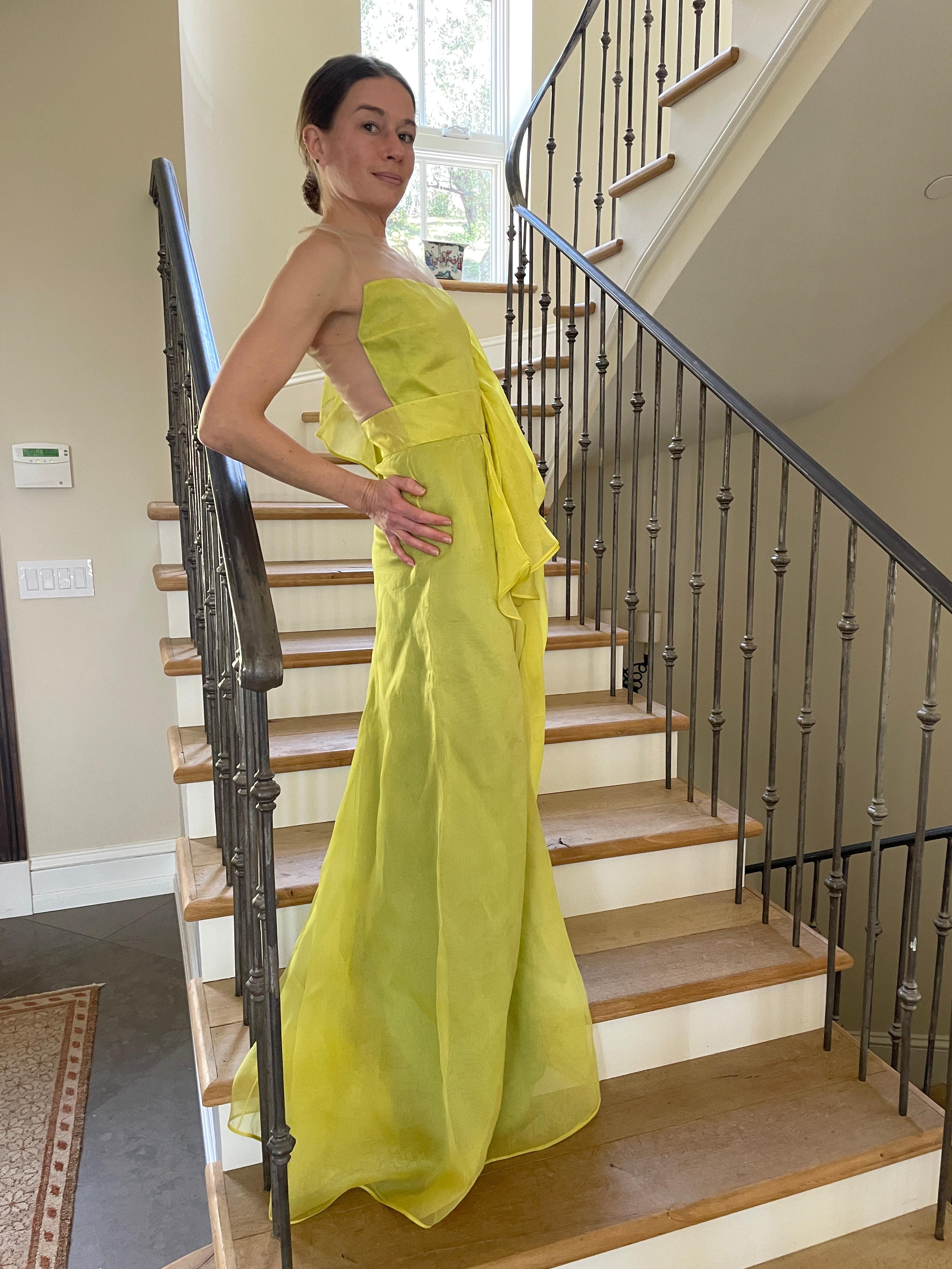 Valentino Vintage Green Silk Evening Dress with Sheer Bodice and Grand Ruff In New Condition For Sale In Cloverdale, CA