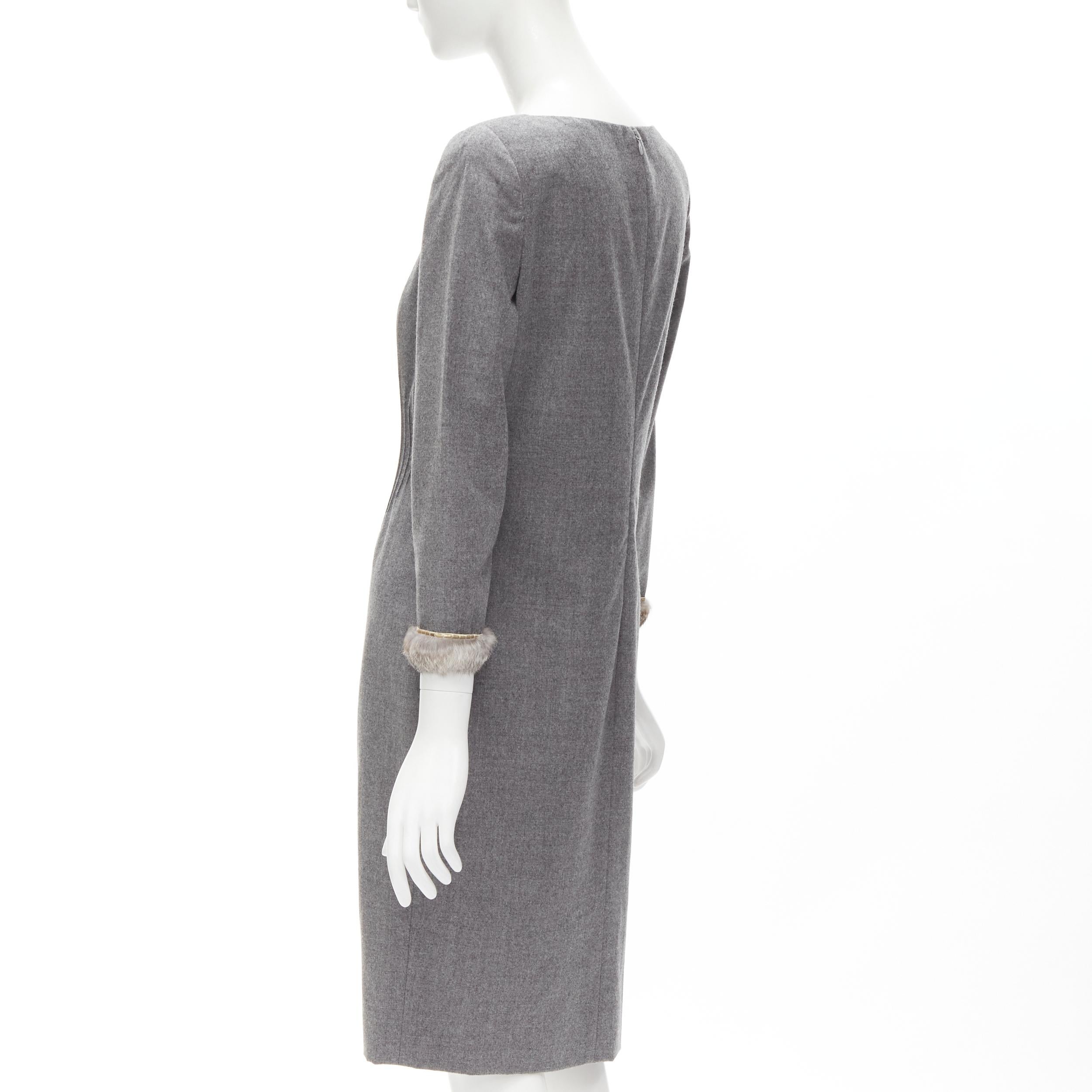 VALENTINO - Robe grise vintage en laine, cachemire et fourrure avec manches pincées, taille US 8 M en vente 2