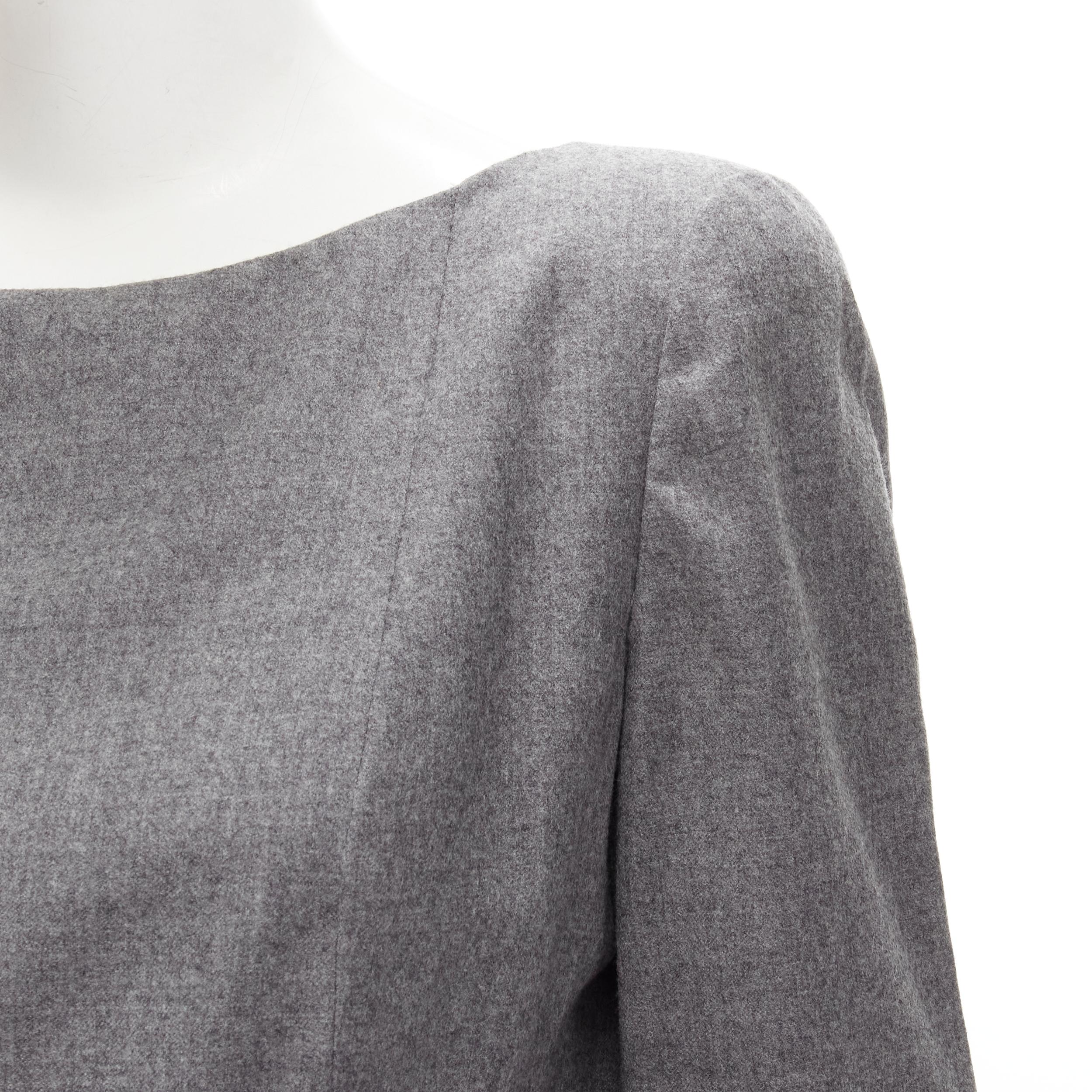 VALENTINO - Robe grise vintage en laine, cachemire et fourrure avec manches pincées, taille US 8 M en vente 4