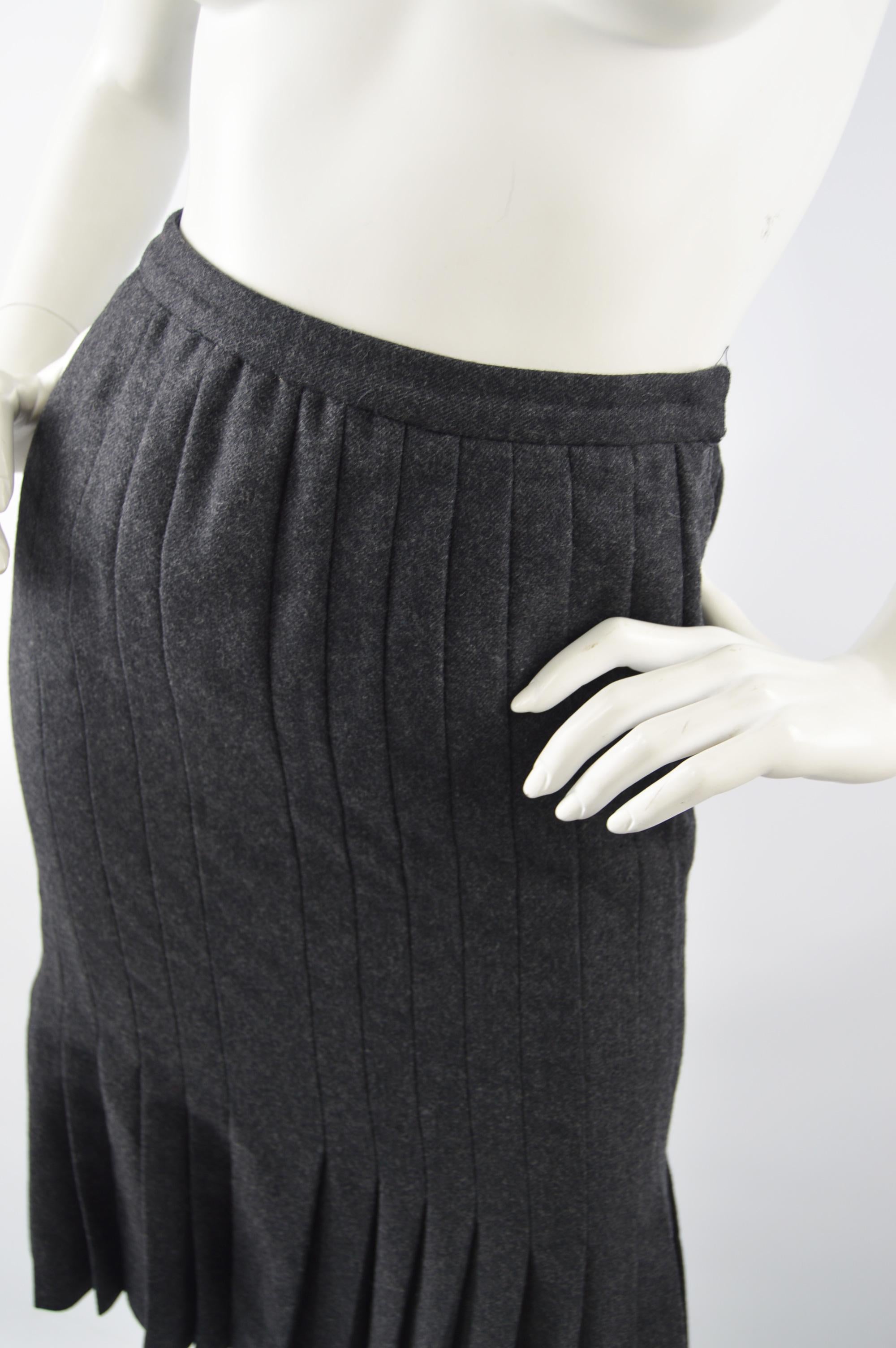 Black Valentino Vintage Grey Wool Pleated Skirt