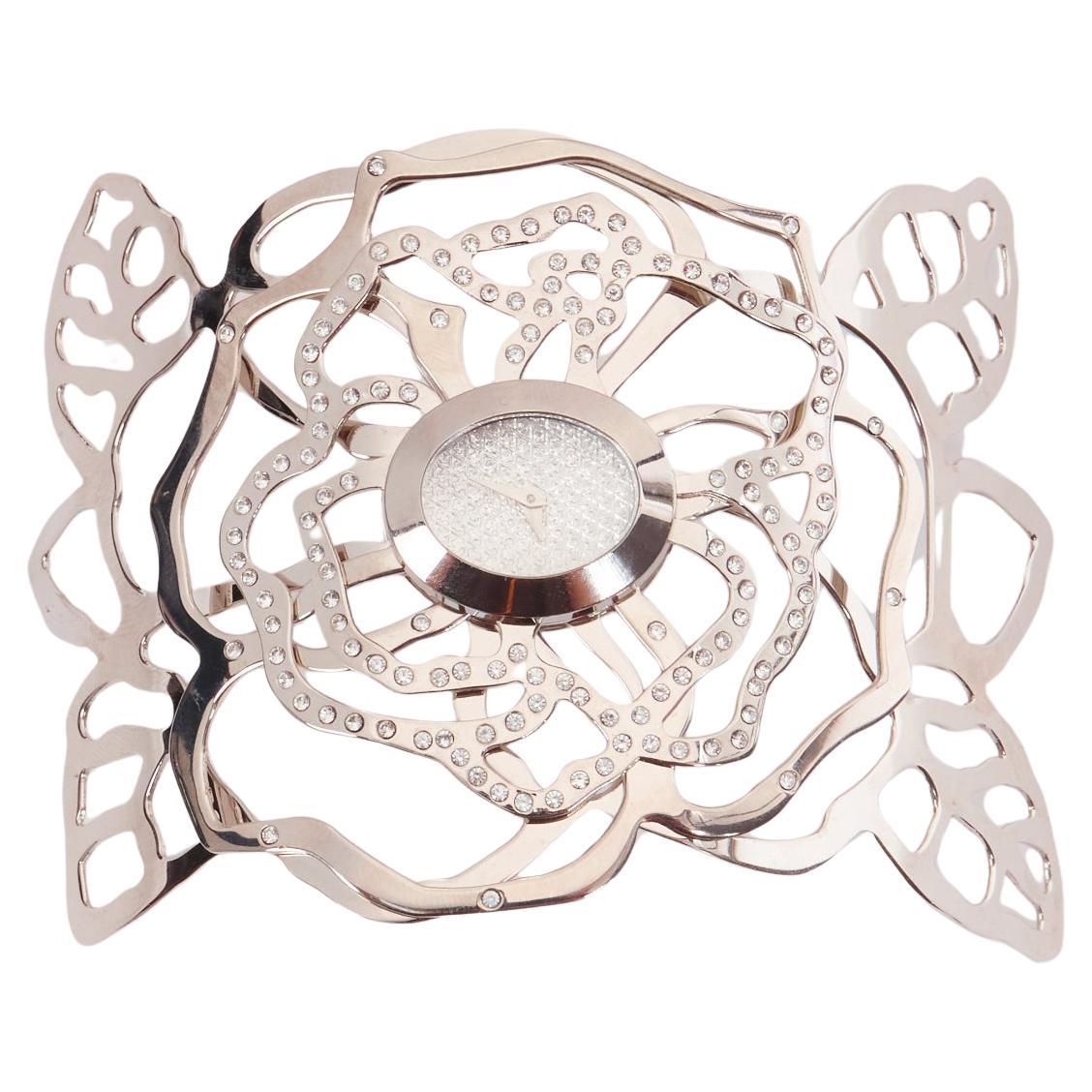 VALENTINO Montre bracelet vintage fleur en cristal argenté et acier inoxydable en vente
