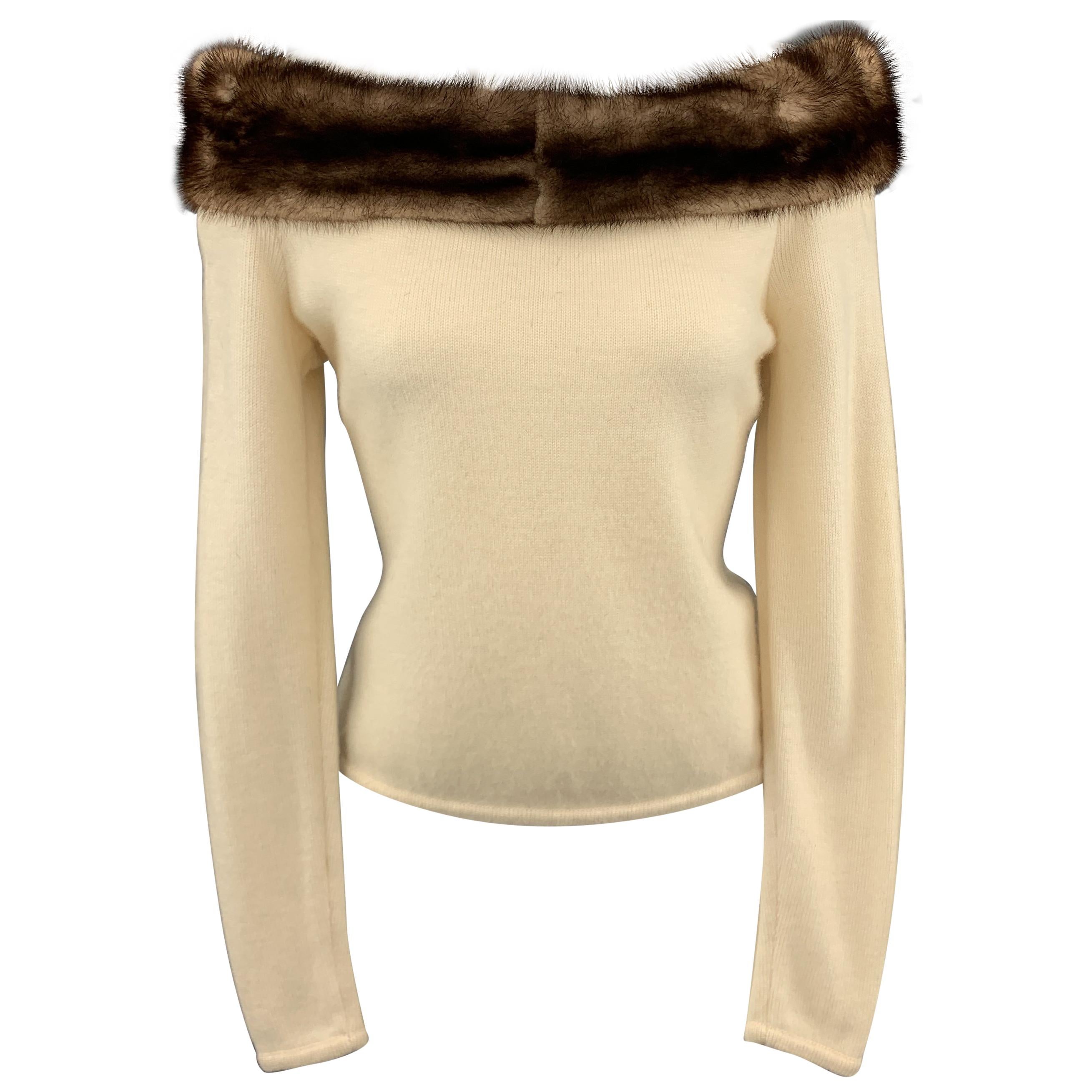 VALENTINO Vintage Size M Cream Cashmere Off The Shoulder Fur Trim Pullover