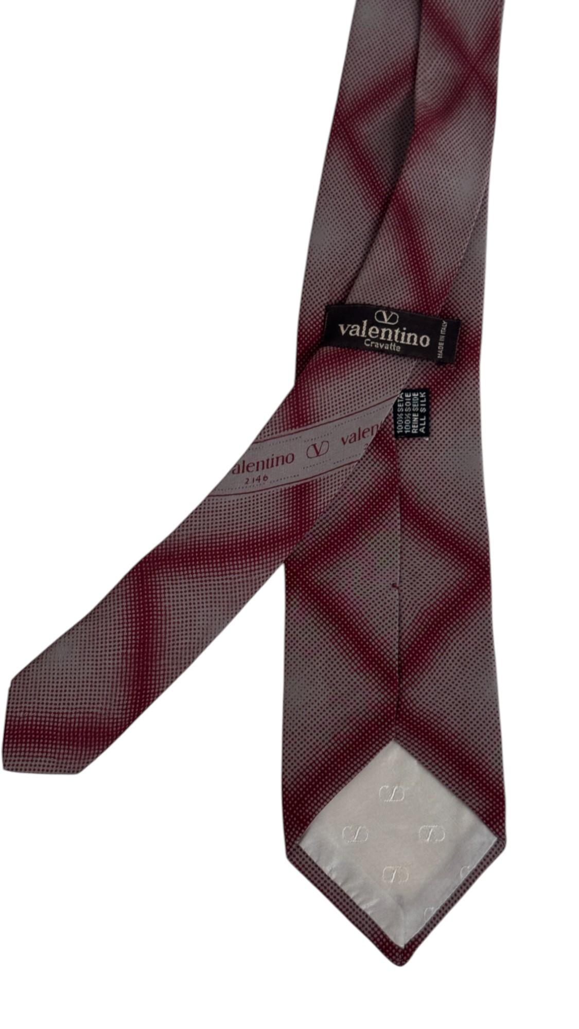 Valentino Vintage Tie – Burgundy and Grey Geometric Pattern – Made in Italy in vendita 1