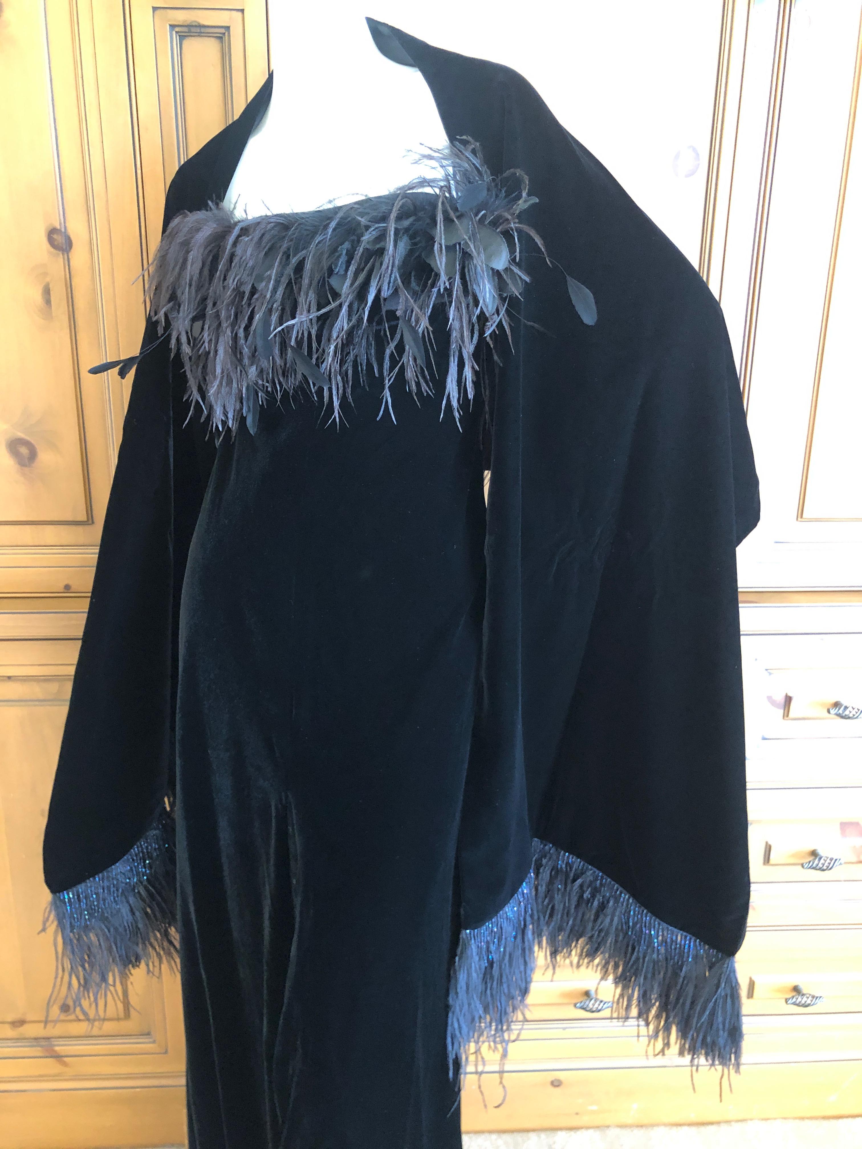 Valentino Vintage Velvet Feather Trimmed Evening Dress w Matching Feather Shawl In Excellent Condition For Sale In Cloverdale, CA