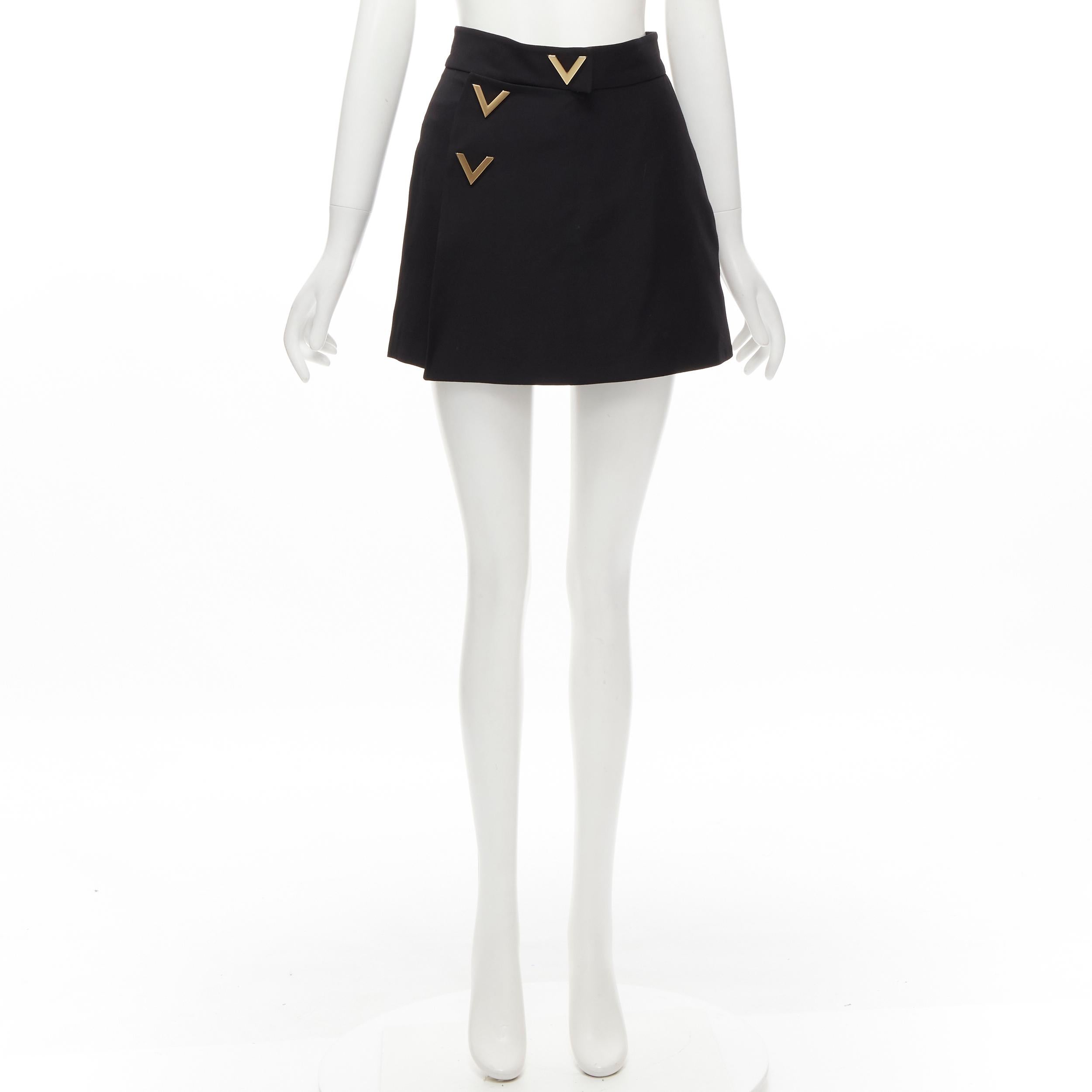 VALENTINO VLOGO Gold-Metall-Knopf schwarz Wolle Seide 60's Mini-Rock Skorts IT38 XS 5