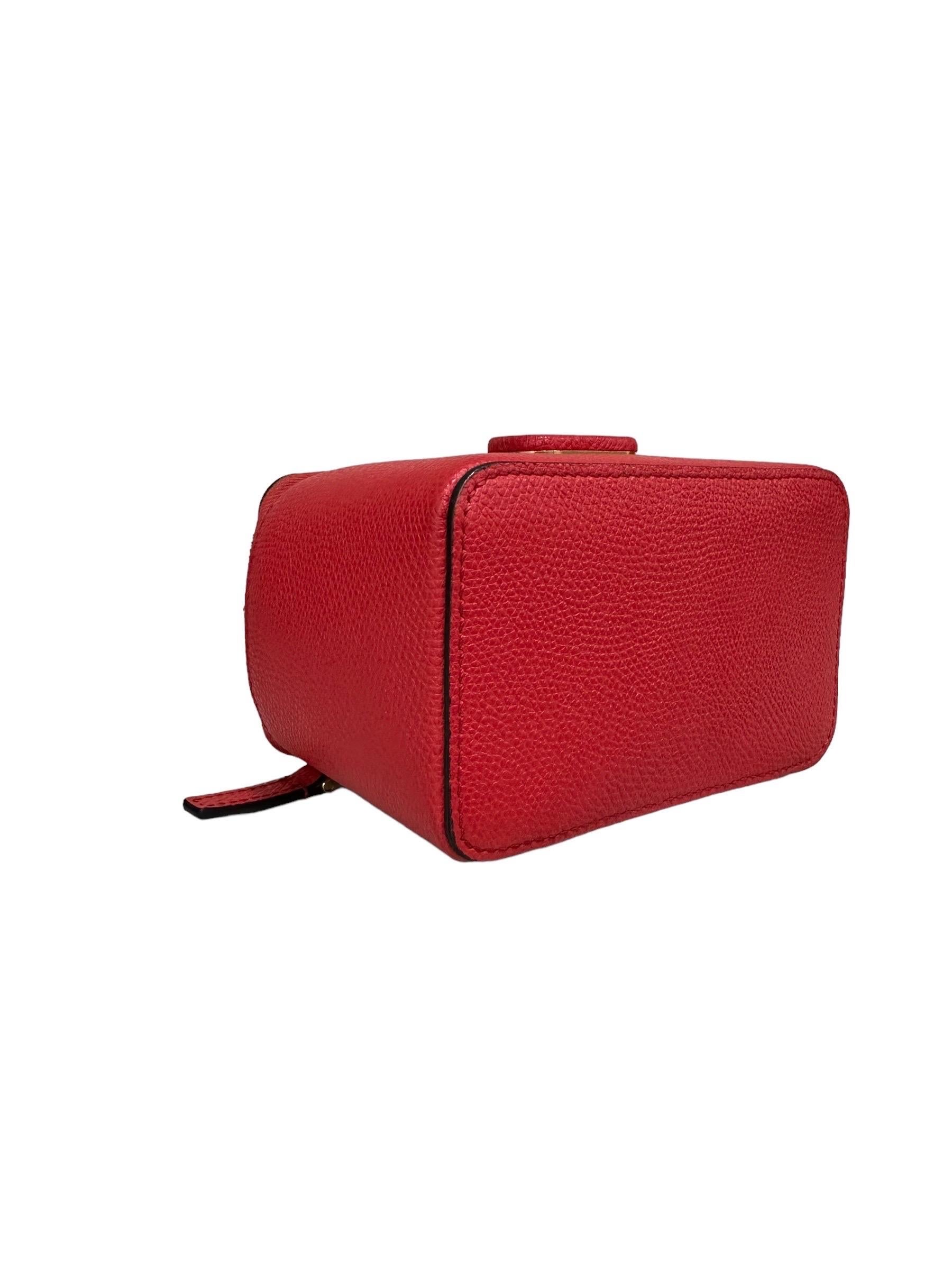 Valentino VLogo Micro Beauty Rosso Borsa a Tracolla For Sale 7