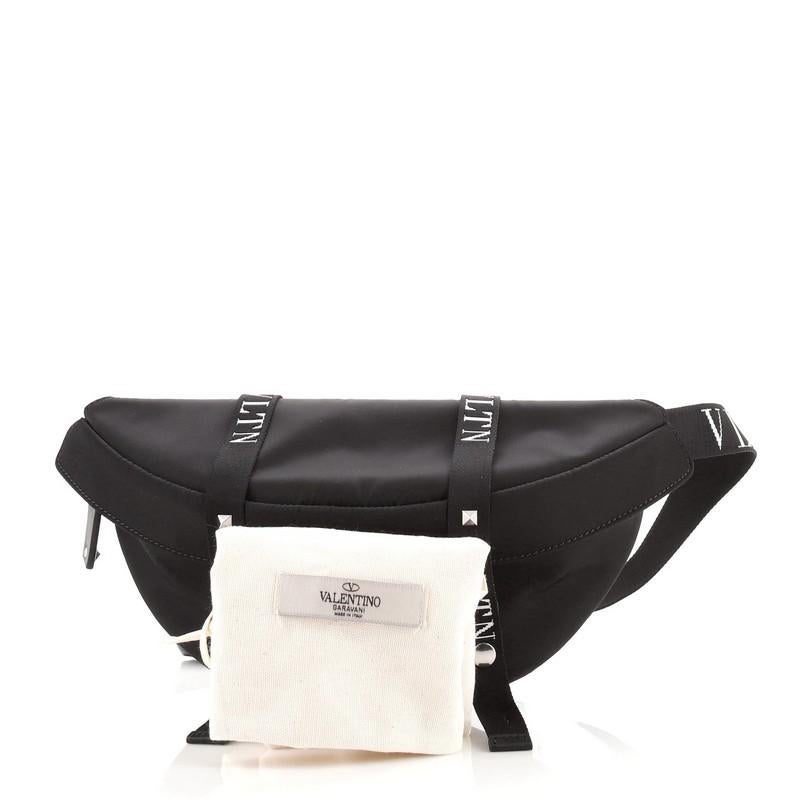 Condition: Excellent. Light wear in interior, scratches on hardware.
Accessories: Dust Bag
Measurements: Height 6