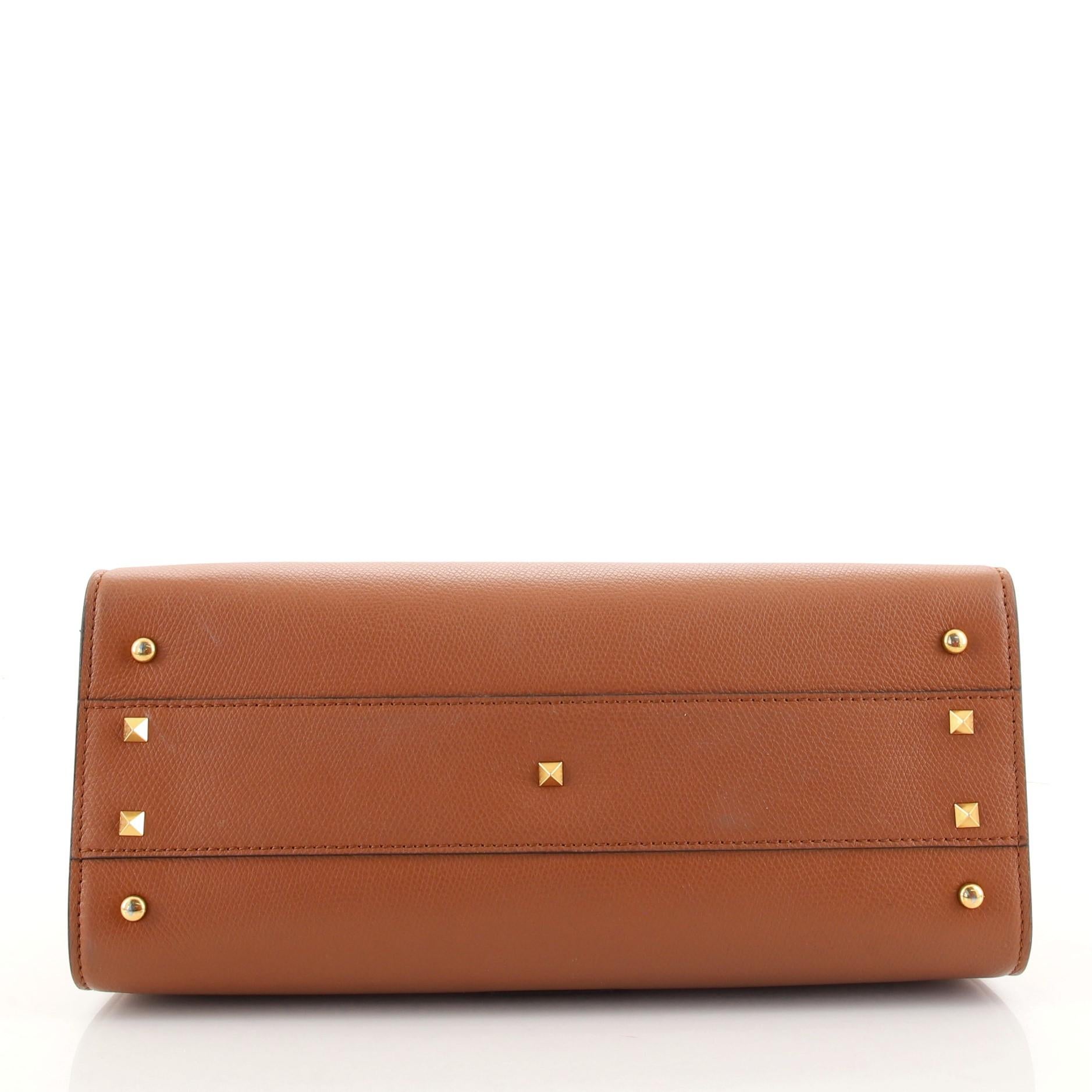 Valentino VSling Top Handle Tasche Leder Medium im Zustand „Gut“ in NY, NY