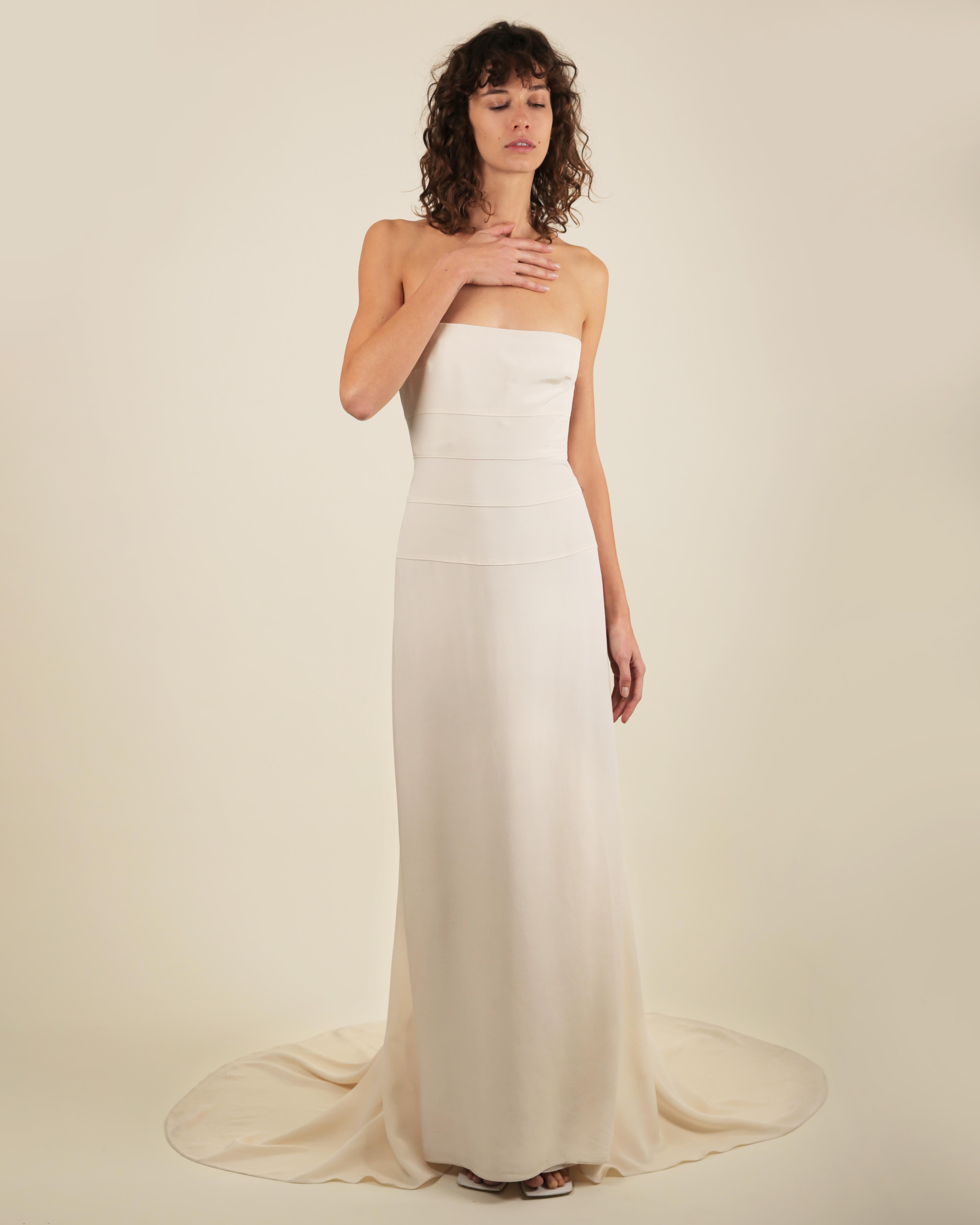 Valentino wedding ivory strapless fitted bodice bow back silk train dress dress S Pour femmes en vente